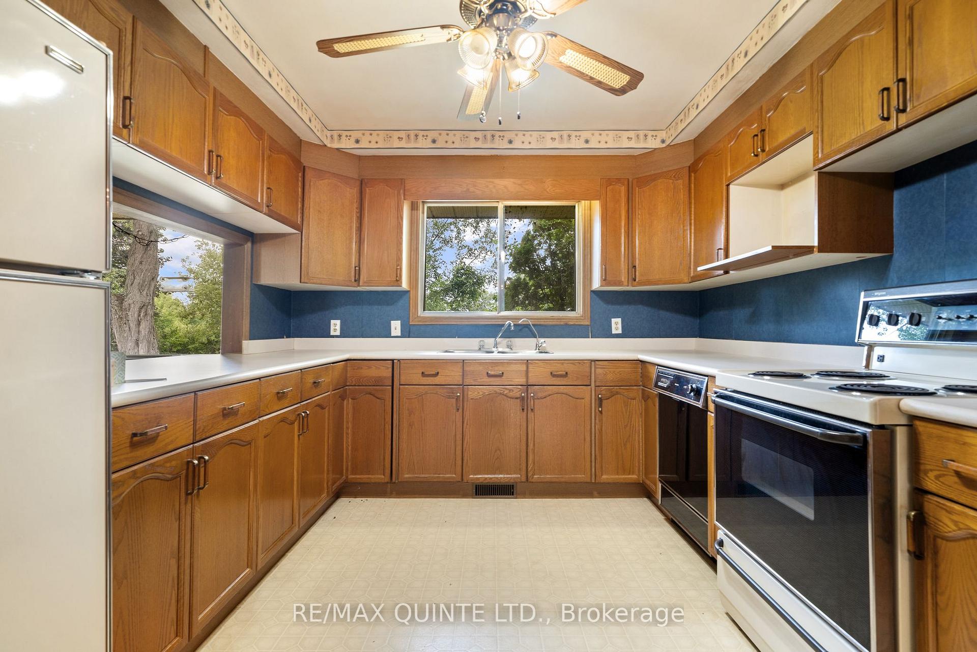 Photo 9 of 1462 County Road 12, Prince Edward County, Hallowell — HOMEH