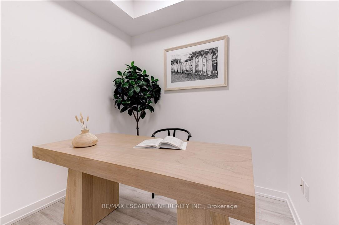 Photo 15 of Unit 434, 101 Shoreview Place, Hamilton, Lakeshore — HOMEH