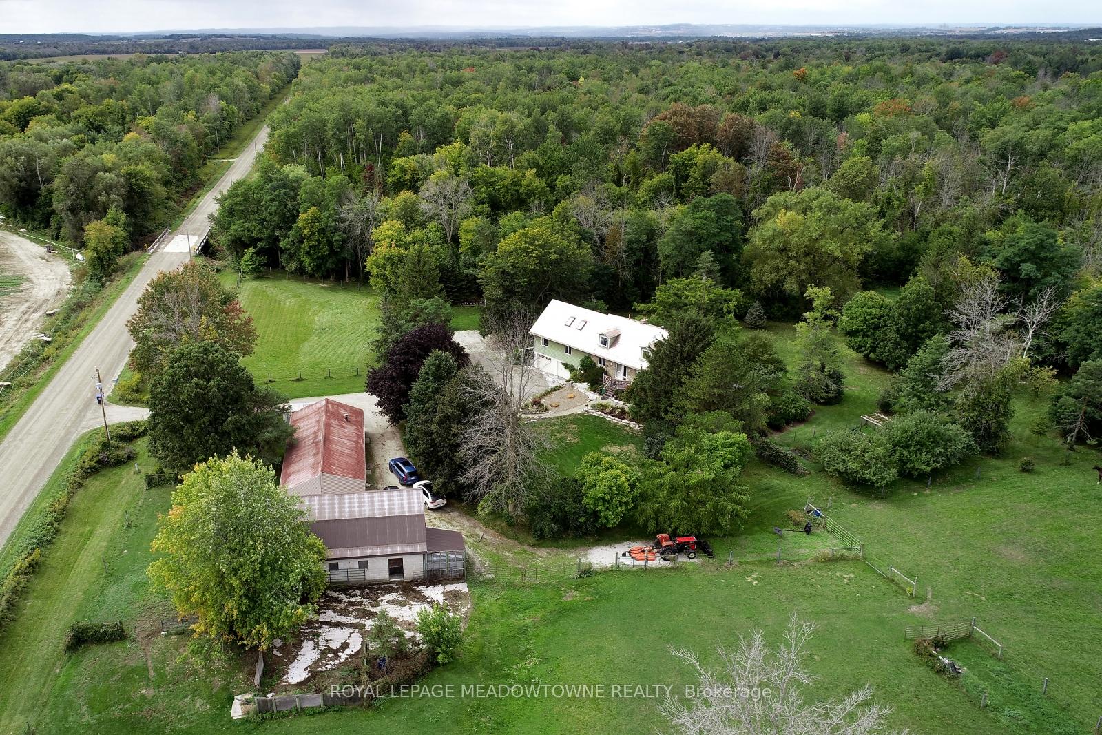 Photo 32 of 6824 10th Line, New Tecumseth, Beeton — HOMEH