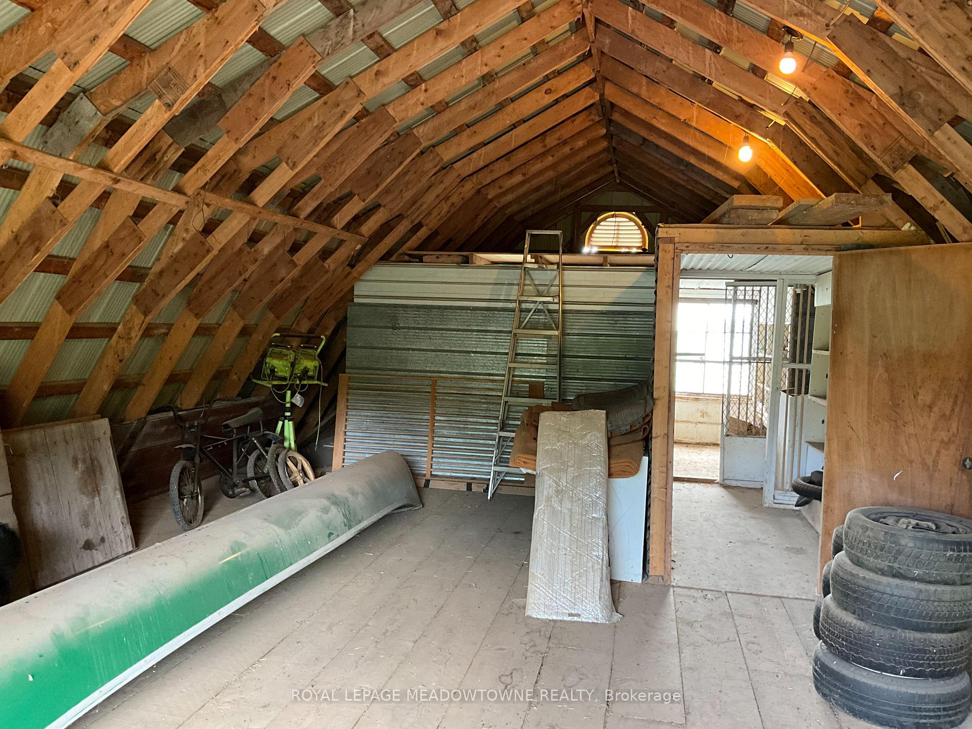 Photo 38 of 6824 10th Line, New Tecumseth, Beeton — HOMEH