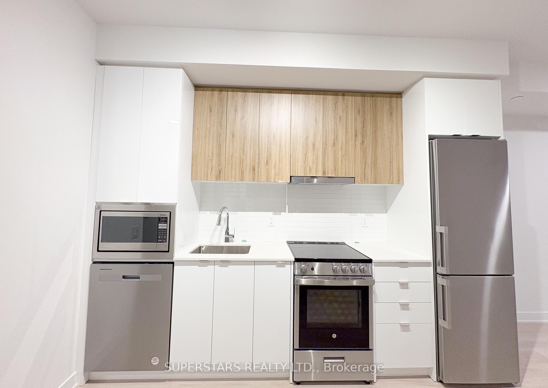 Photo 2 of Unit B-2303, 50 Upper Mall Way, Vaughan, Brownridge — HOMEH