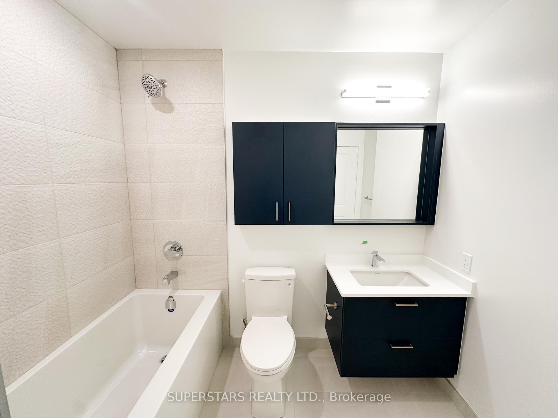 Photo 4 of Unit B-2303, 50 Upper Mall Way, Vaughan, Brownridge — HOMEH