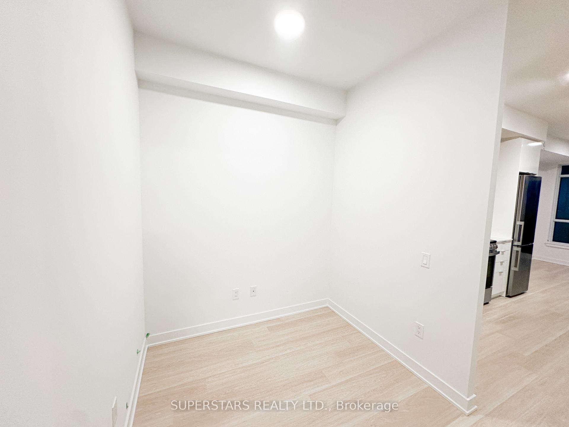 Photo 7 of Unit B-2303, 50 Upper Mall Way, Vaughan, Brownridge — HOMEH