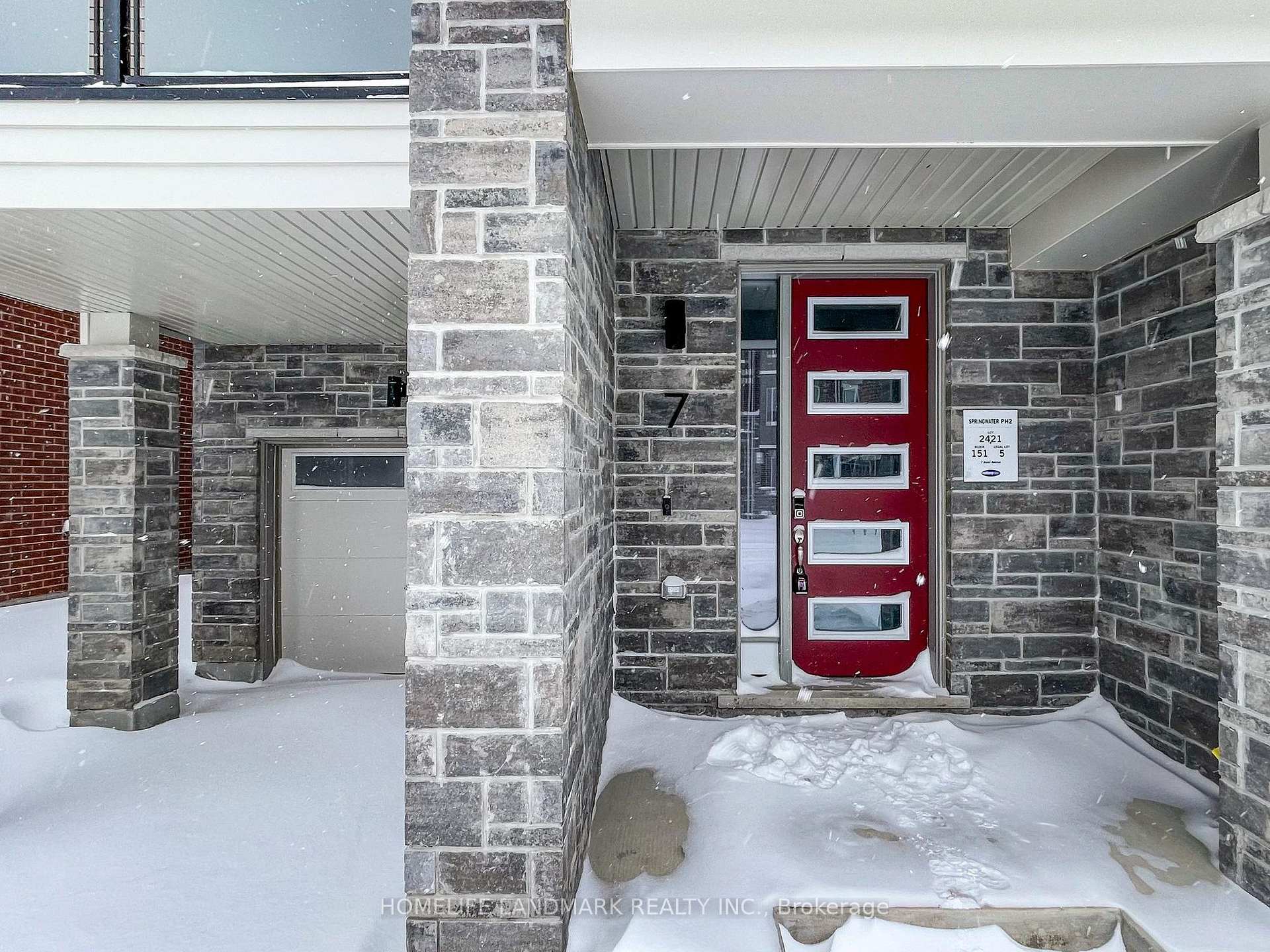 Photo 4 of 7 Avani Avenue, Markham, Rural Markham — HOMEH