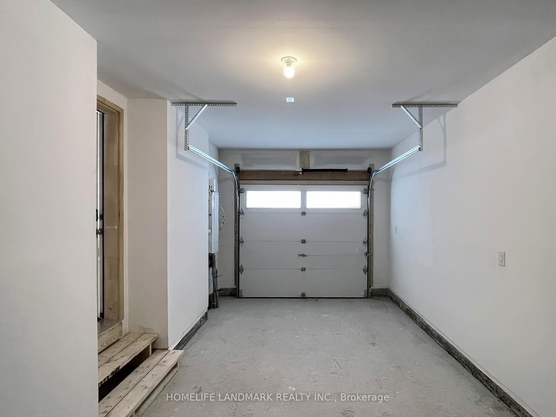 Photo 33 of 7 Avani Avenue, Markham, Rural Markham — HOMEH
