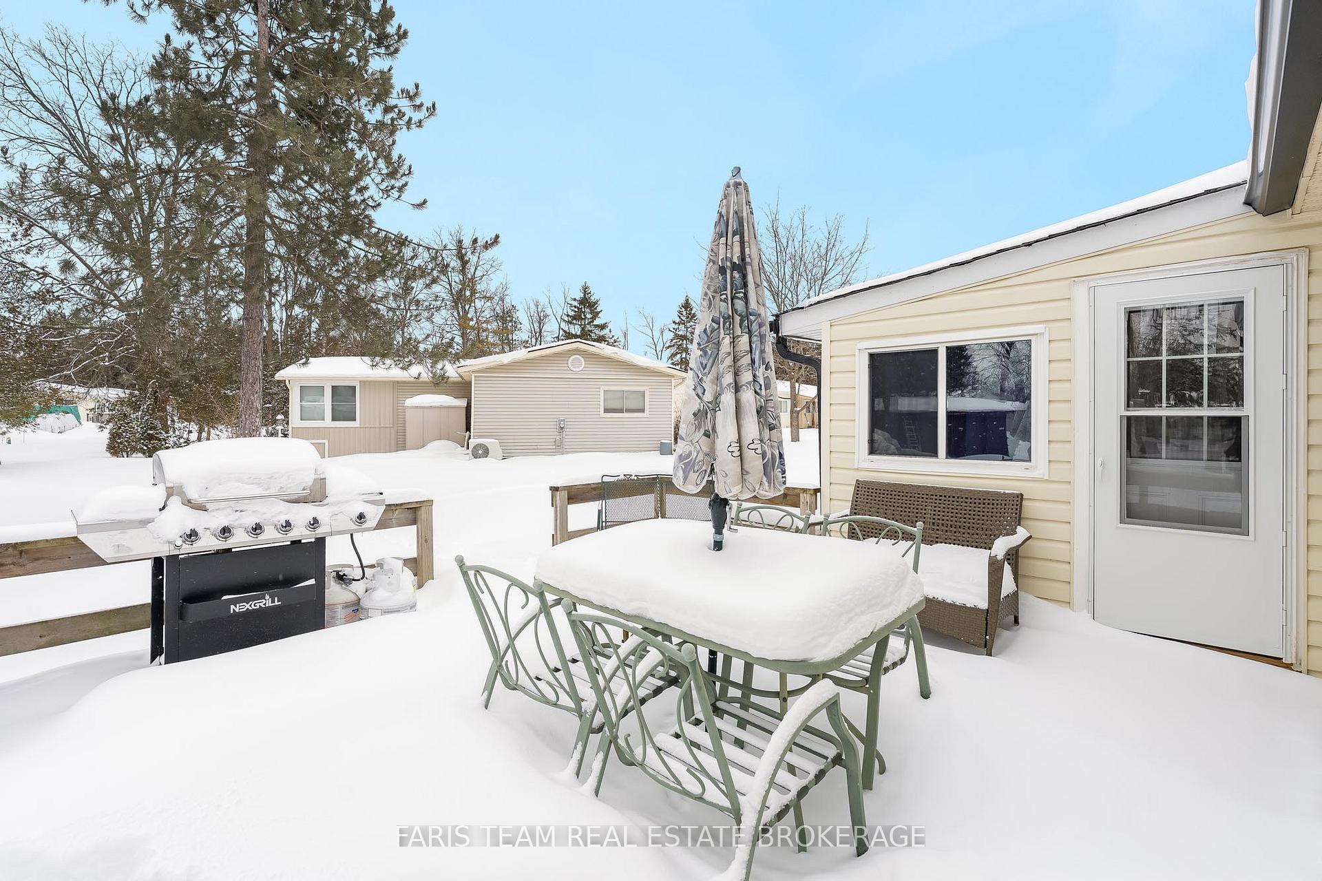 Photo 14 of 25 Recreation Drive, Innisfil, Rural Innisfil — HOMEH
