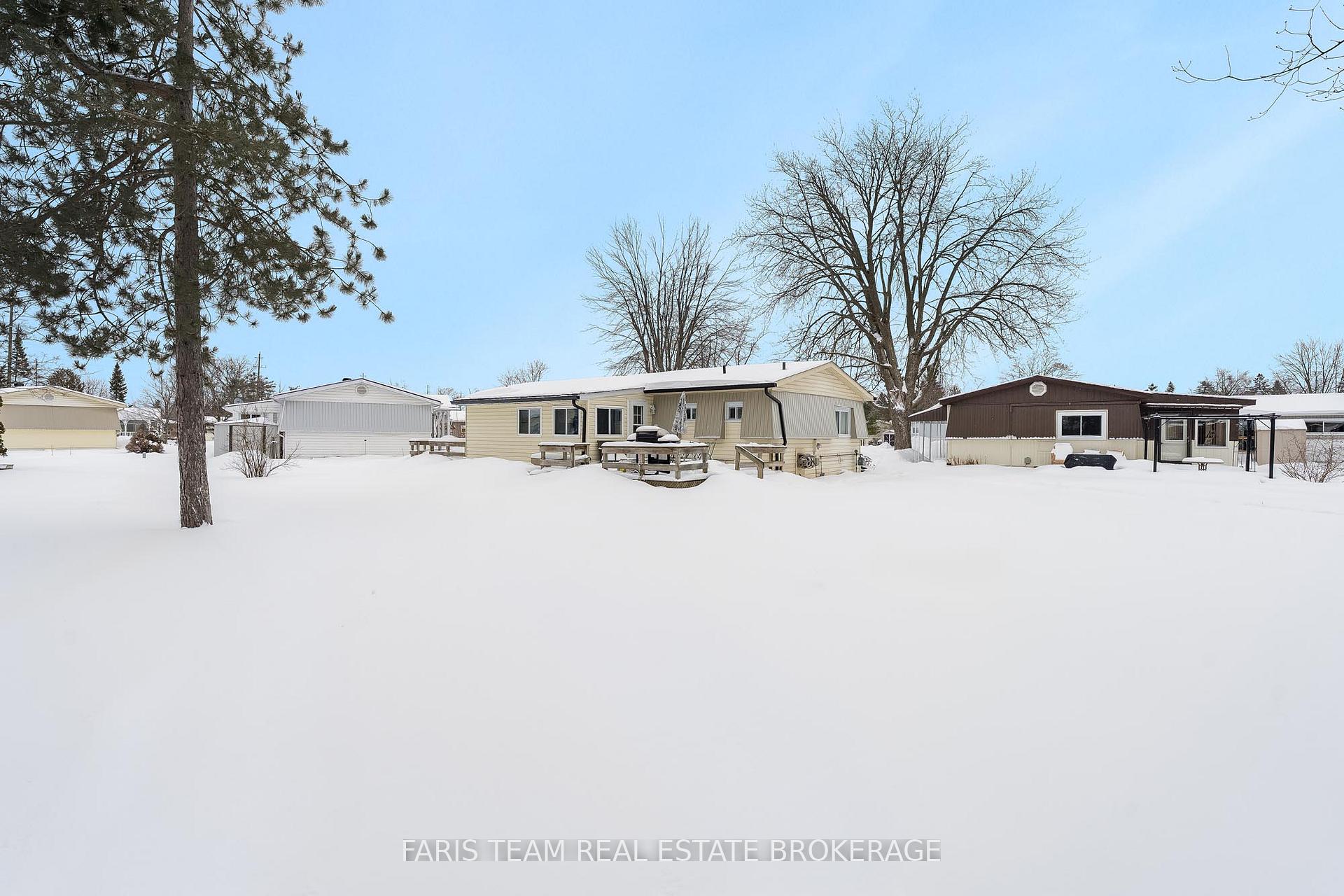 Photo 15 of 25 Recreation Drive, Innisfil, Rural Innisfil — HOMEH
