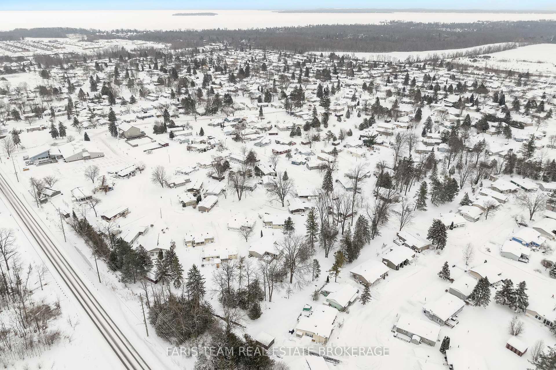 Photo 32 of 25 Recreation Drive, Innisfil, Rural Innisfil — HOMEH