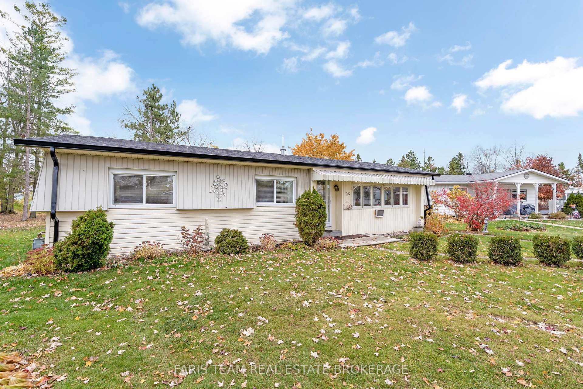 Photo 21 of 25 Recreation Drive, Innisfil, Rural Innisfil — HOMEH