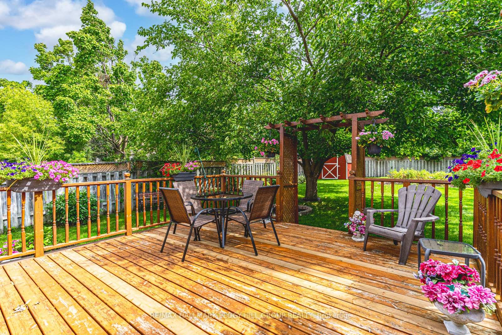 Photo 15 of 92 Hickling Trail, Barrie, Grove East — HOMEH