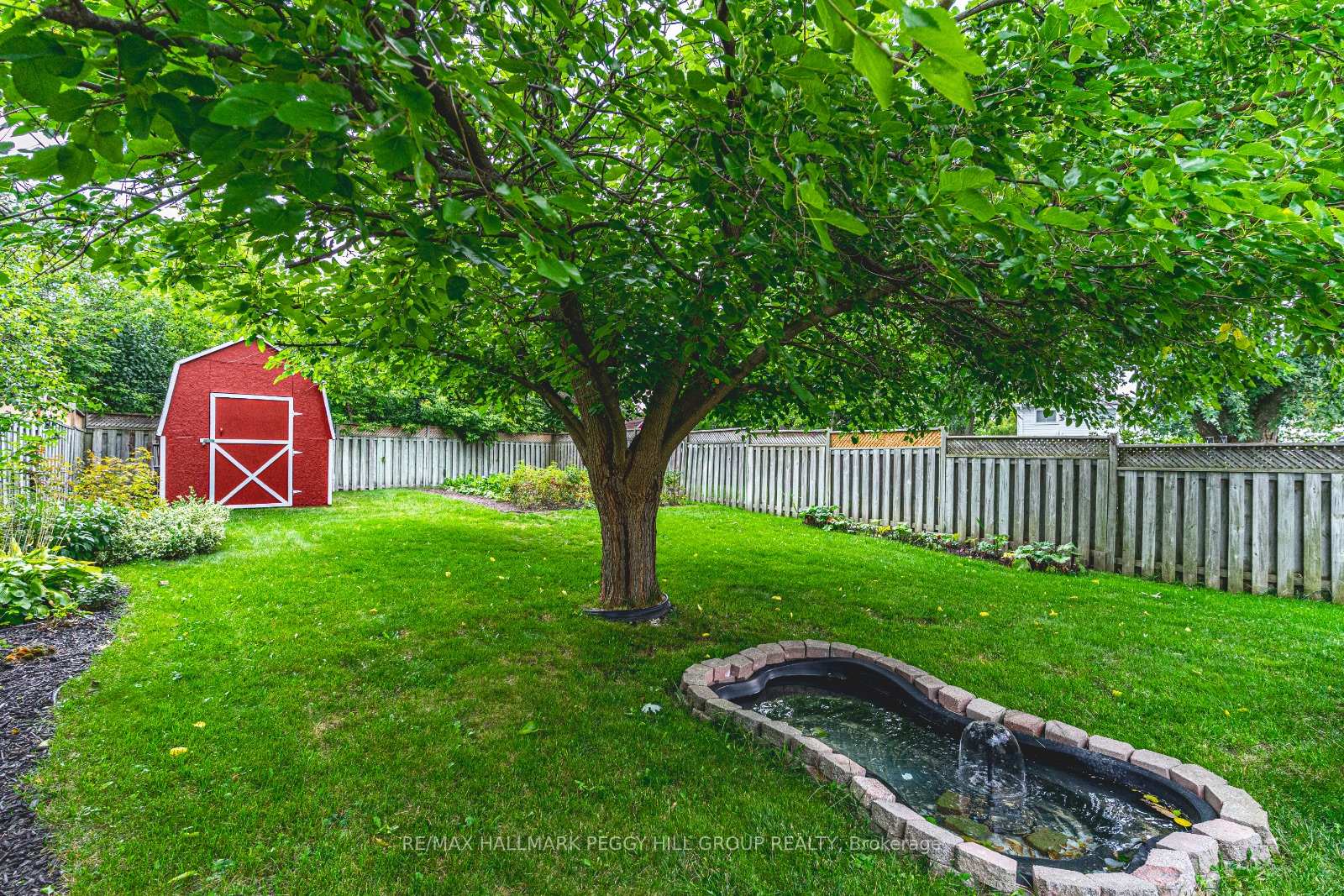 Photo 16 of 92 Hickling Trail, Barrie, Grove East — HOMEH