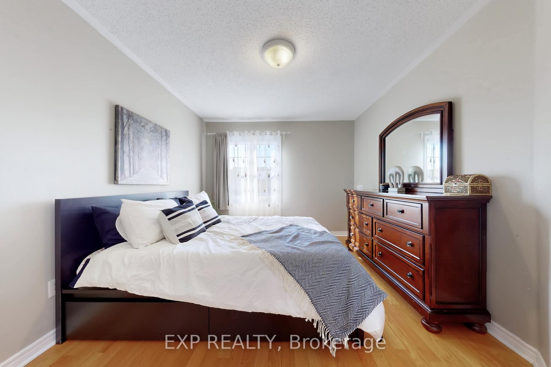 Photo 11 of 319 Giddings Crescent, Milton, Scott — HOMEH