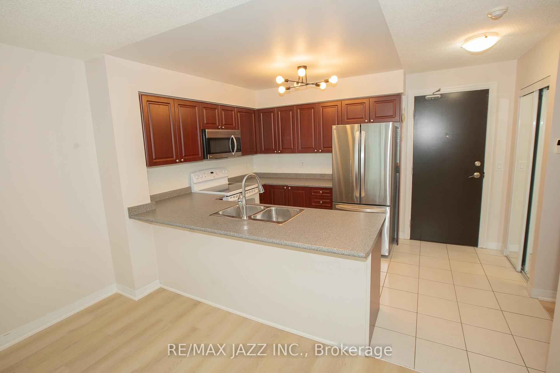 Photo 18 of Unit 714, 1600 Charles Street, Whitby, Port Whitby — HOMEH