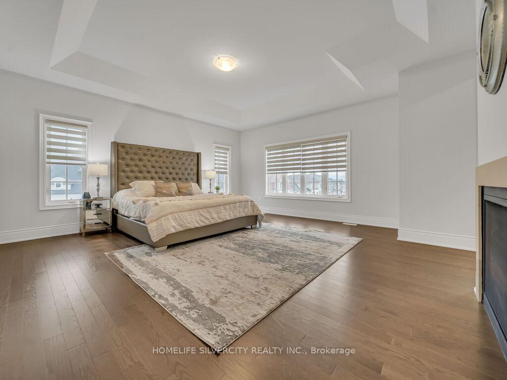 Photo 10 of 2 Endless Circle, Vaughan, Kleinburg — HOMEH