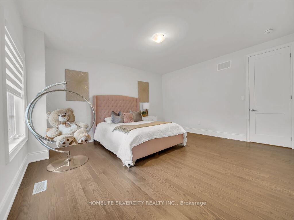 Photo 34 of 2 Endless Circle, Vaughan, Kleinburg — HOMEH