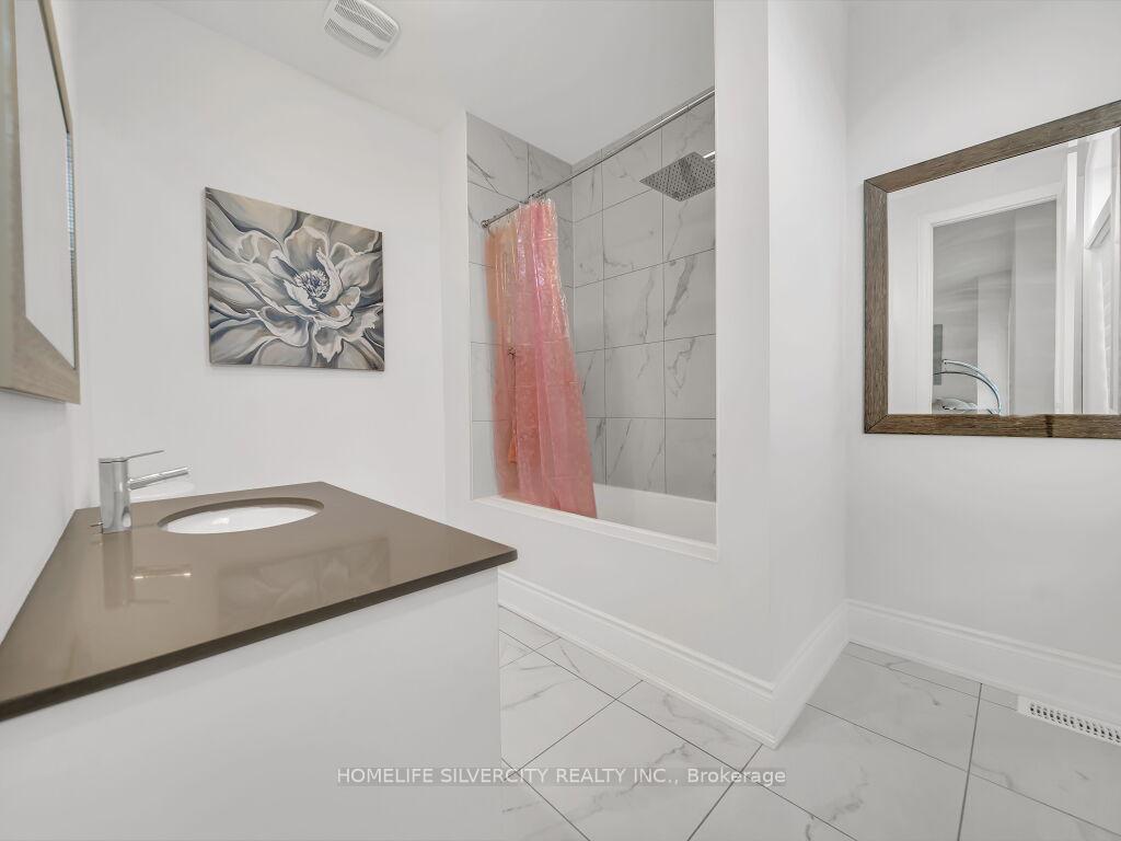 Photo 22 of 2 Endless Circle, Vaughan, Kleinburg — HOMEH