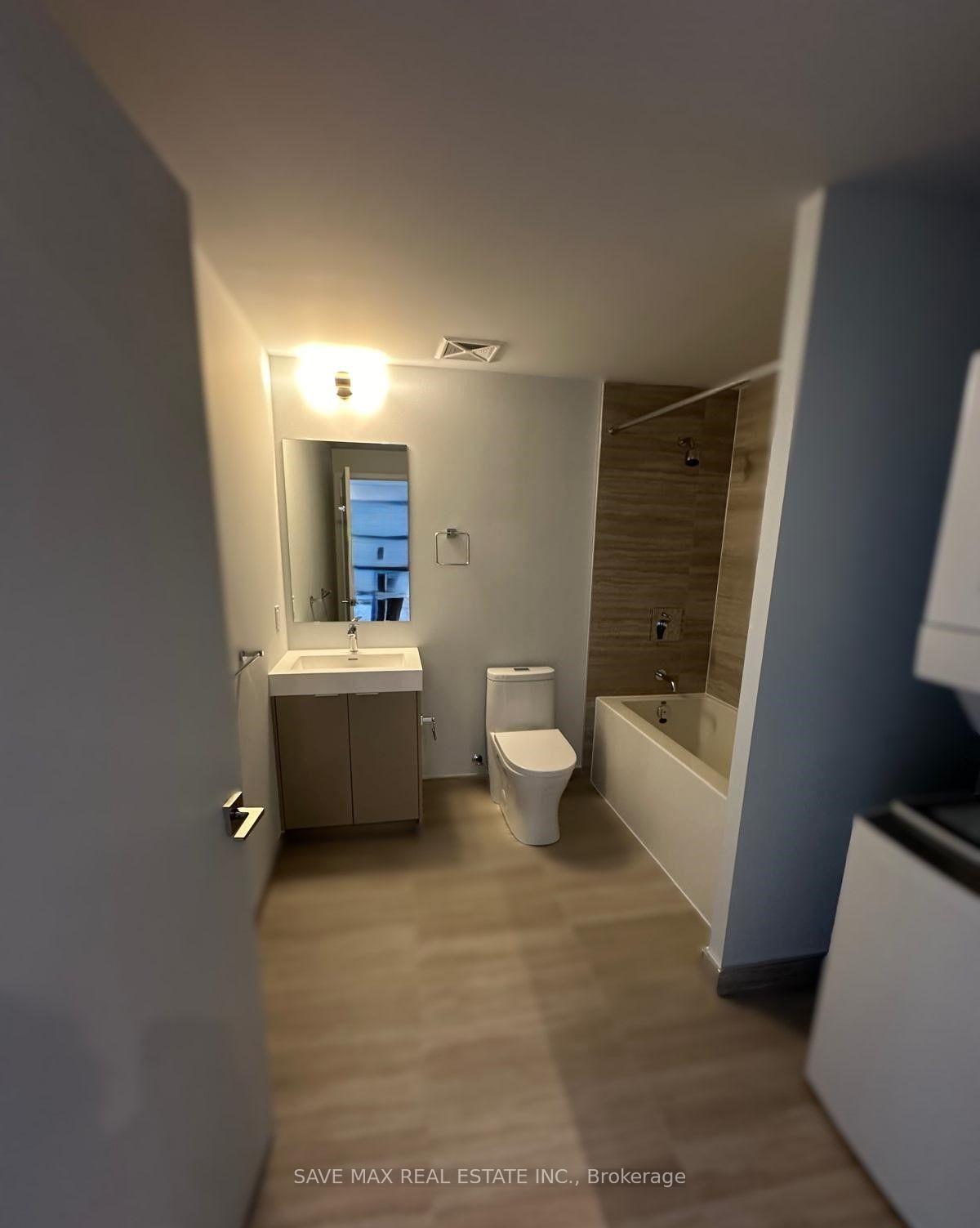 Photo 9 of Unit 2206, 2920 Hwy 7, Vaughan, Vaughan Corporate Centre — HOMEH