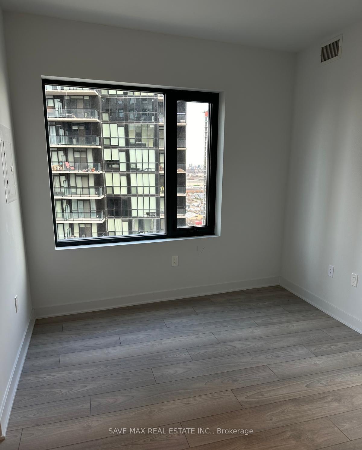Photo 6 of Unit 2206, 2920 Hwy 7, Vaughan, Vaughan Corporate Centre — HOMEH