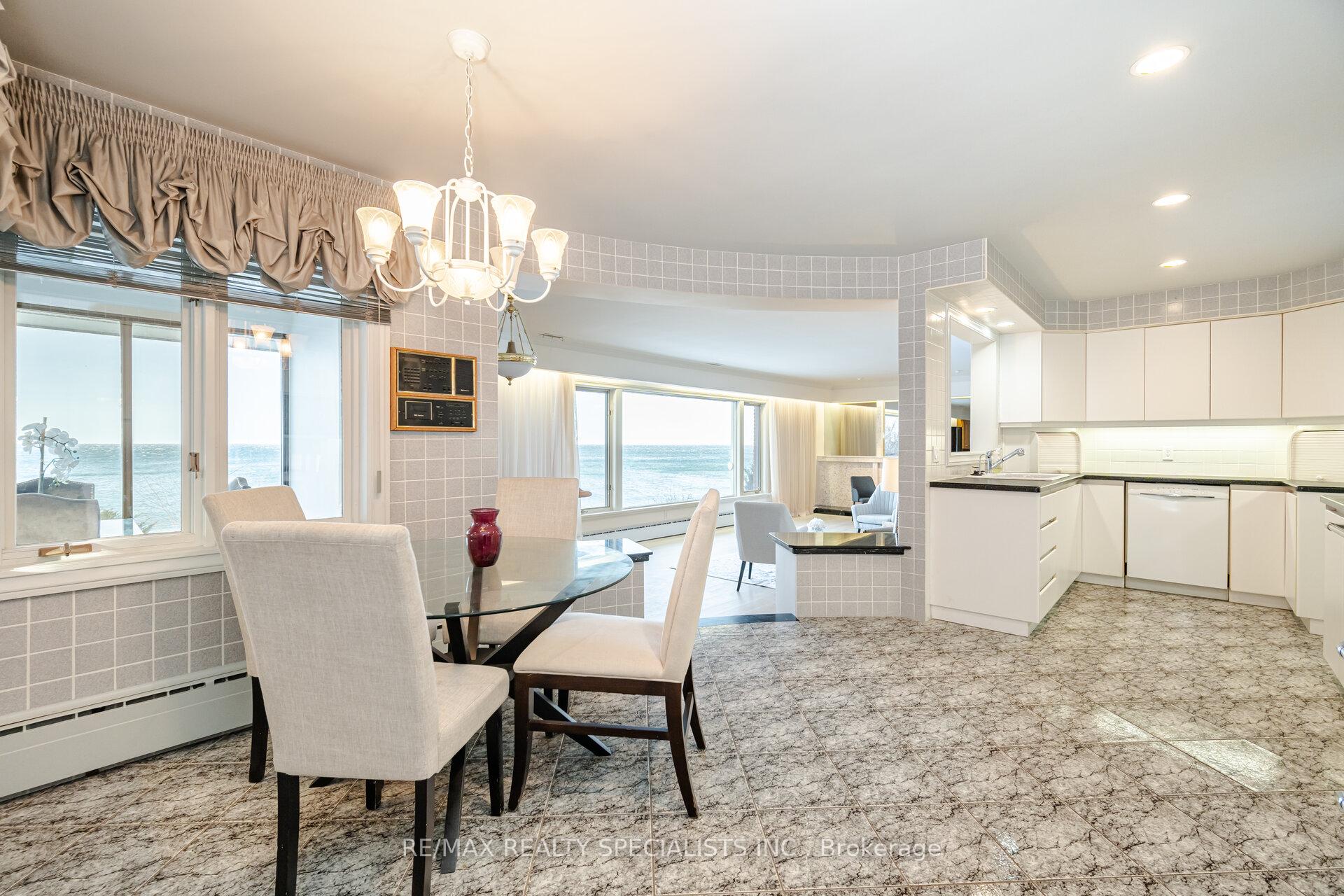 Photo 12 of 2 Tupper Boulevard, Grimsby, Grimsby Beach — HOMEH