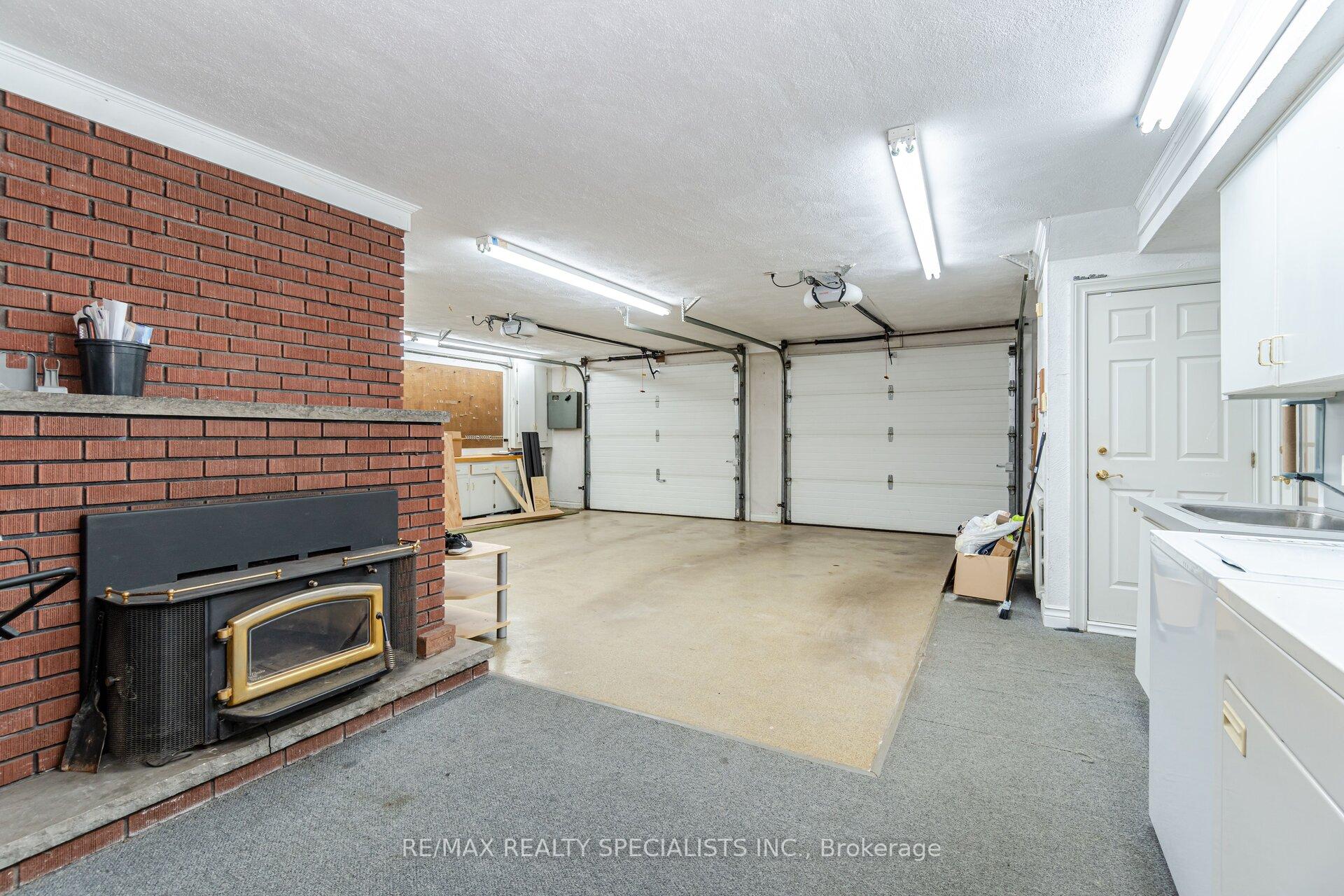 Photo 25 of 2 Tupper Boulevard, Grimsby, Grimsby Beach — HOMEH
