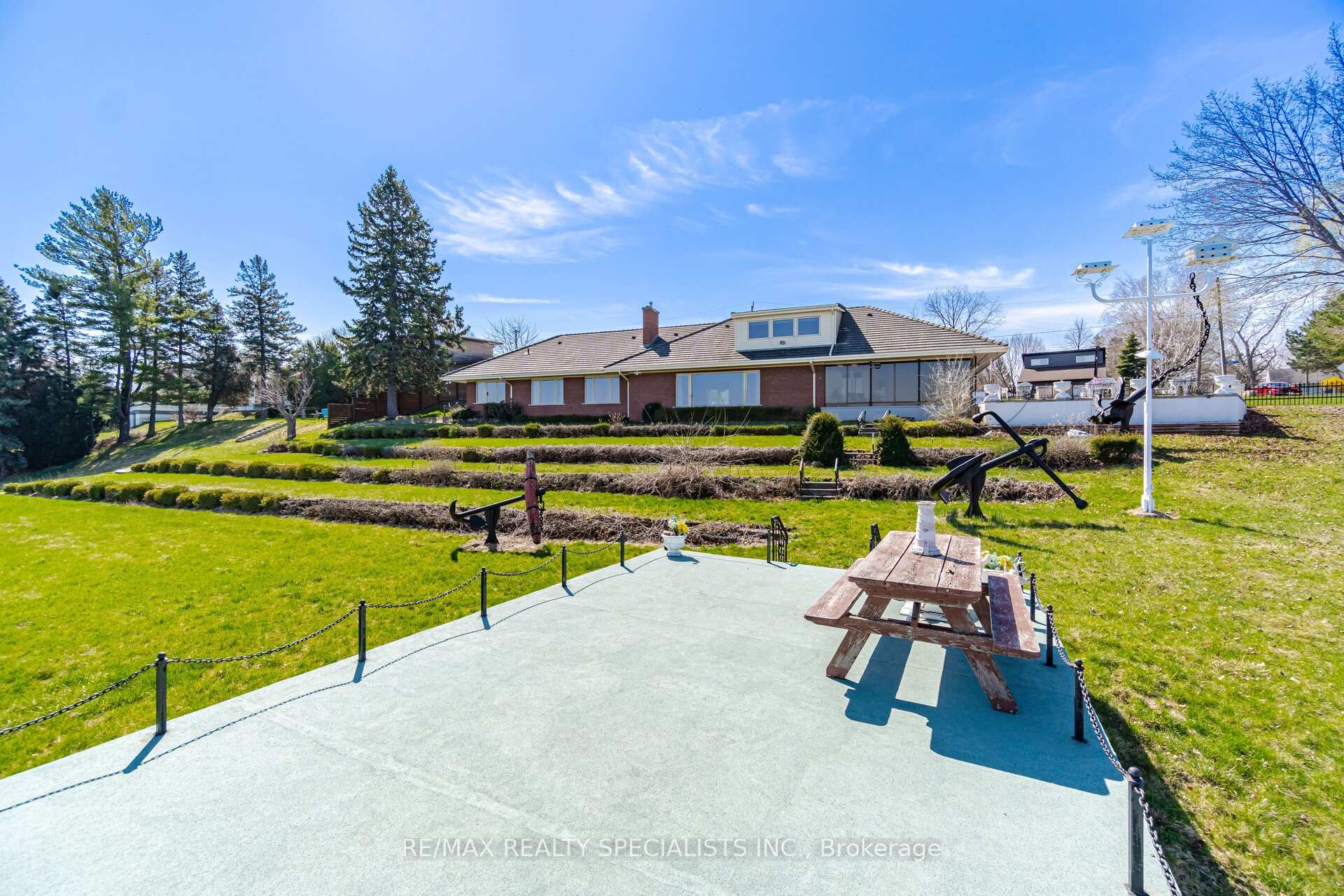 Photo 35 of 2 Tupper Boulevard, Grimsby, Grimsby Beach — HOMEH