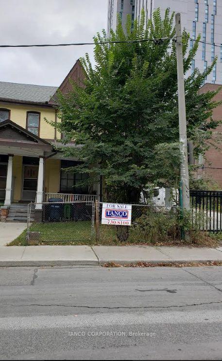 Photo of 172 Huron Street