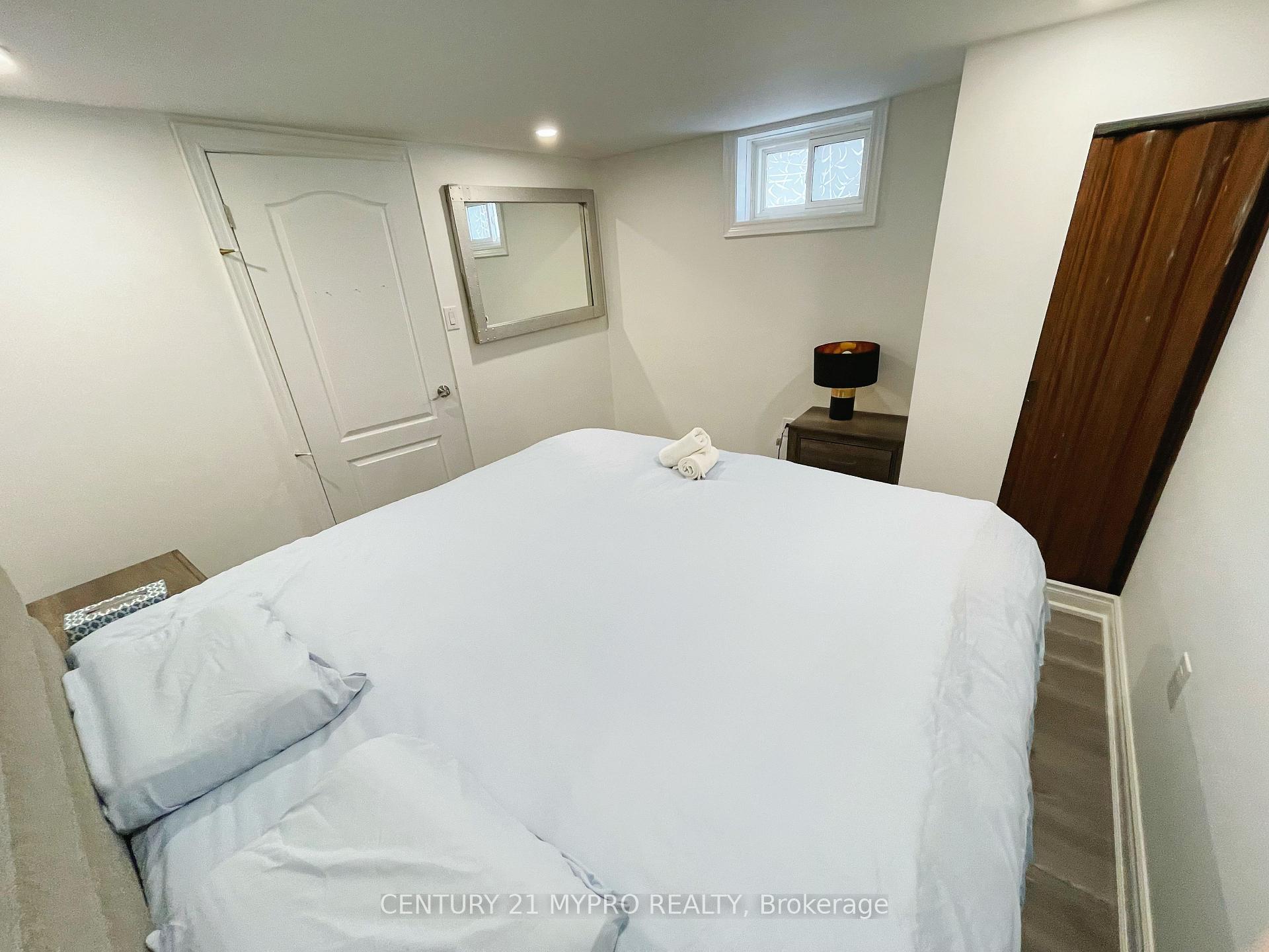 Photo 4 of 448 Hamilton Street, Peterborough, Otonabee Ward 1 — HOMEH