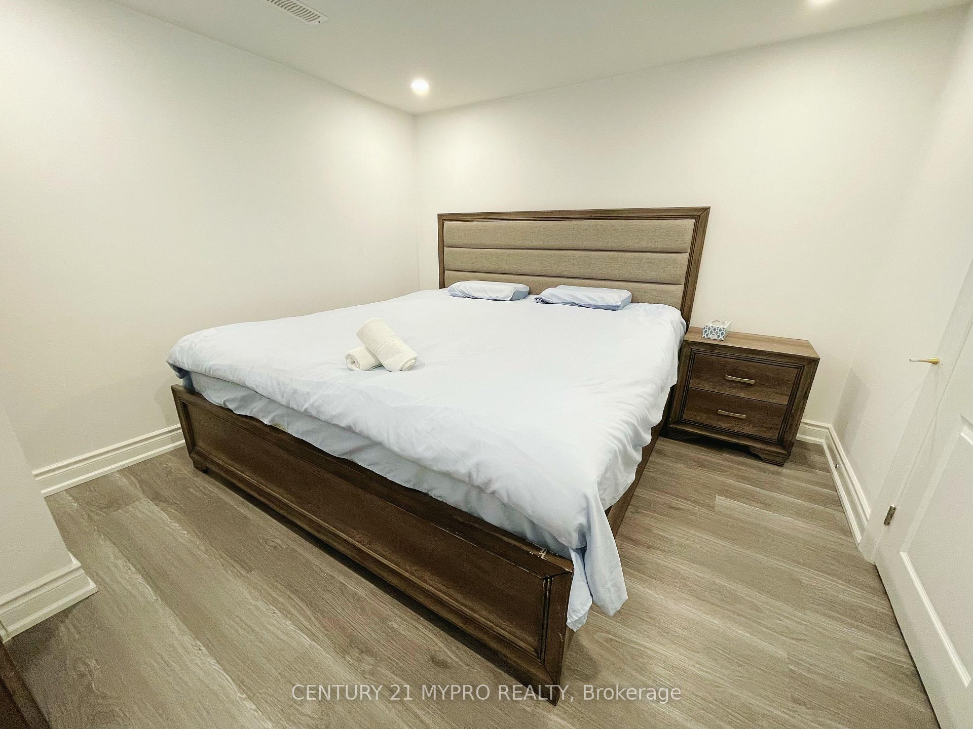 Photo 12 of 448 Hamilton Street, Peterborough, Otonabee Ward 1 — HOMEH