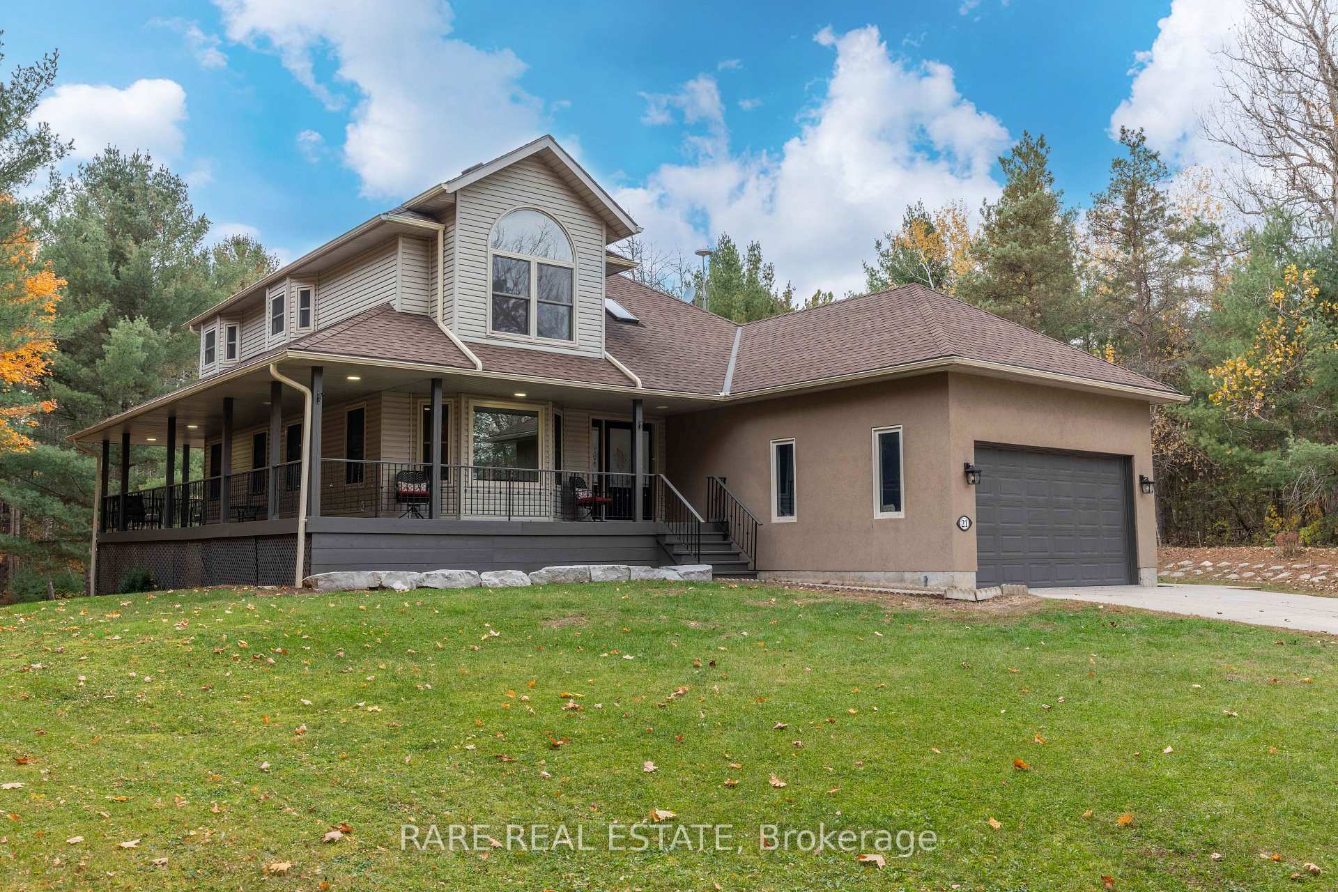Front of 21 Fawn Crescent