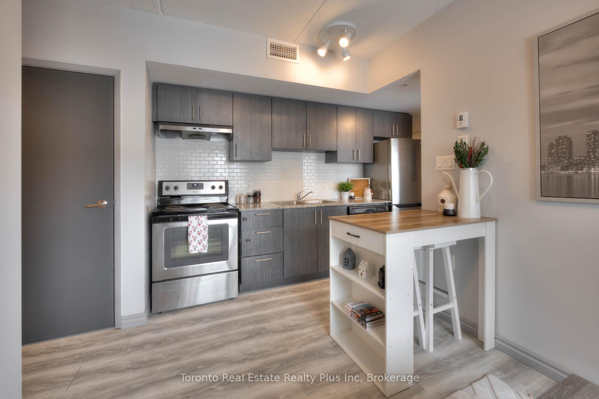 Photo 7 of Unit G216, 275 Larch Street, Waterloo, Lakeshore Village — HOMEH