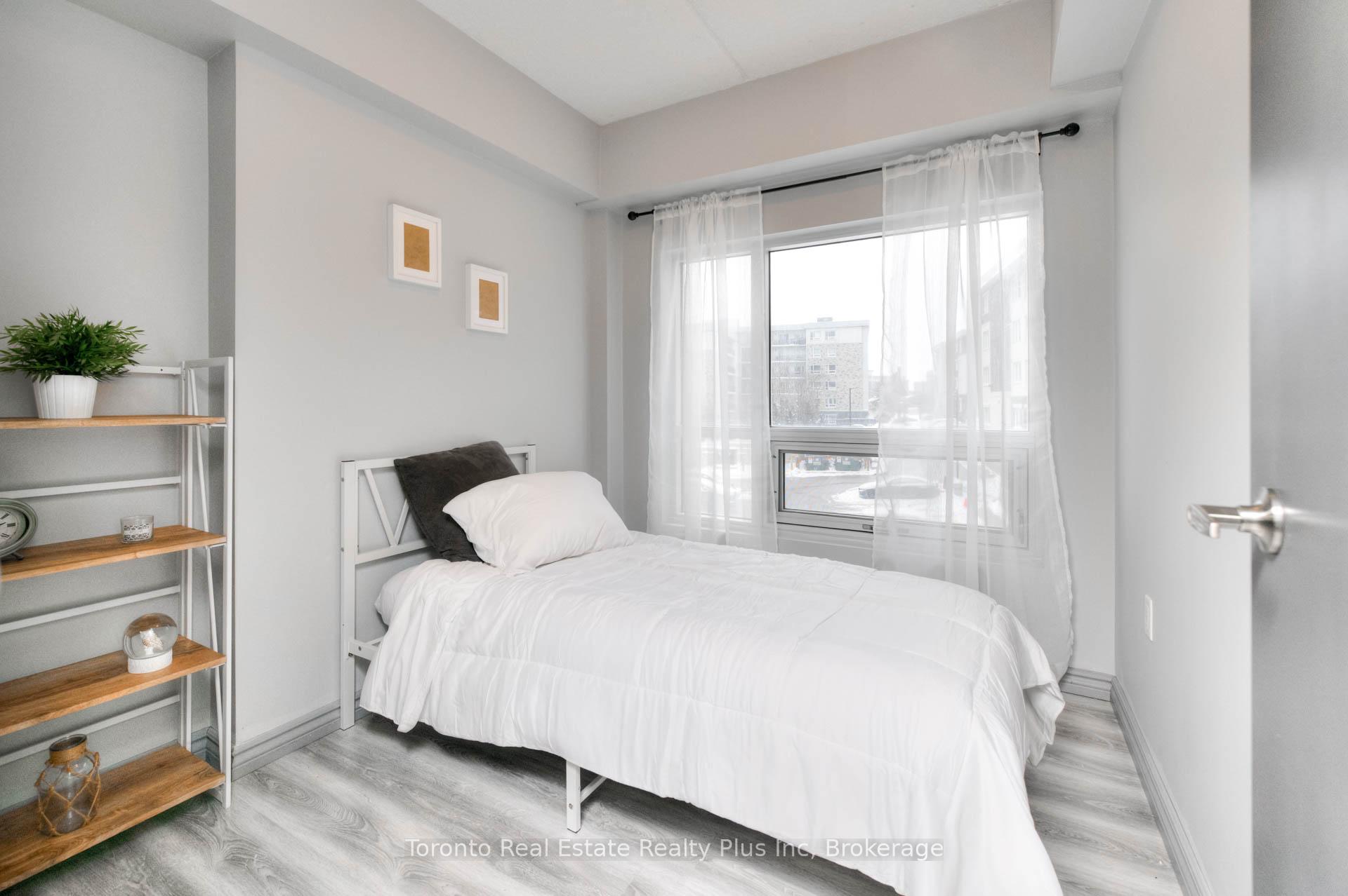 Photo 10 of Unit G216, 275 Larch Street, Waterloo, Lakeshore Village — HOMEH