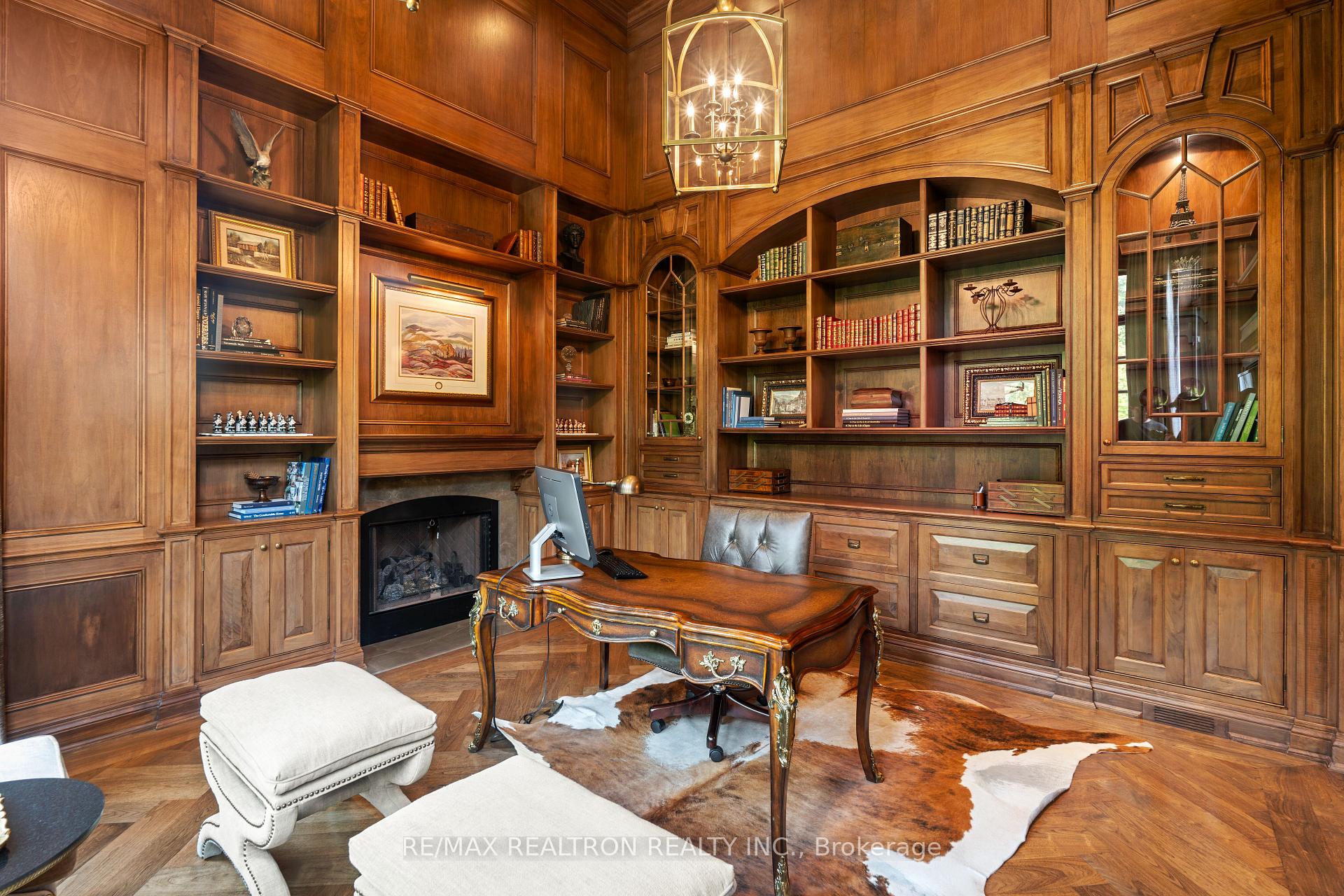 Photo 7 of 301 Millwood Parkway, Vaughan, Vellore Village — HOMEH