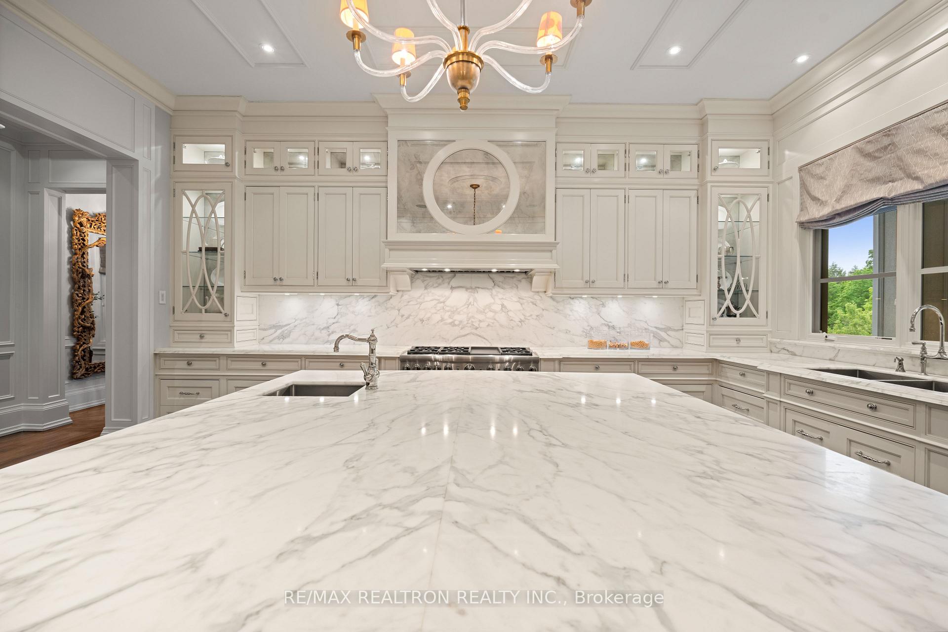 Photo 16 of 301 Millwood Parkway, Vaughan, Vellore Village — HOMEH