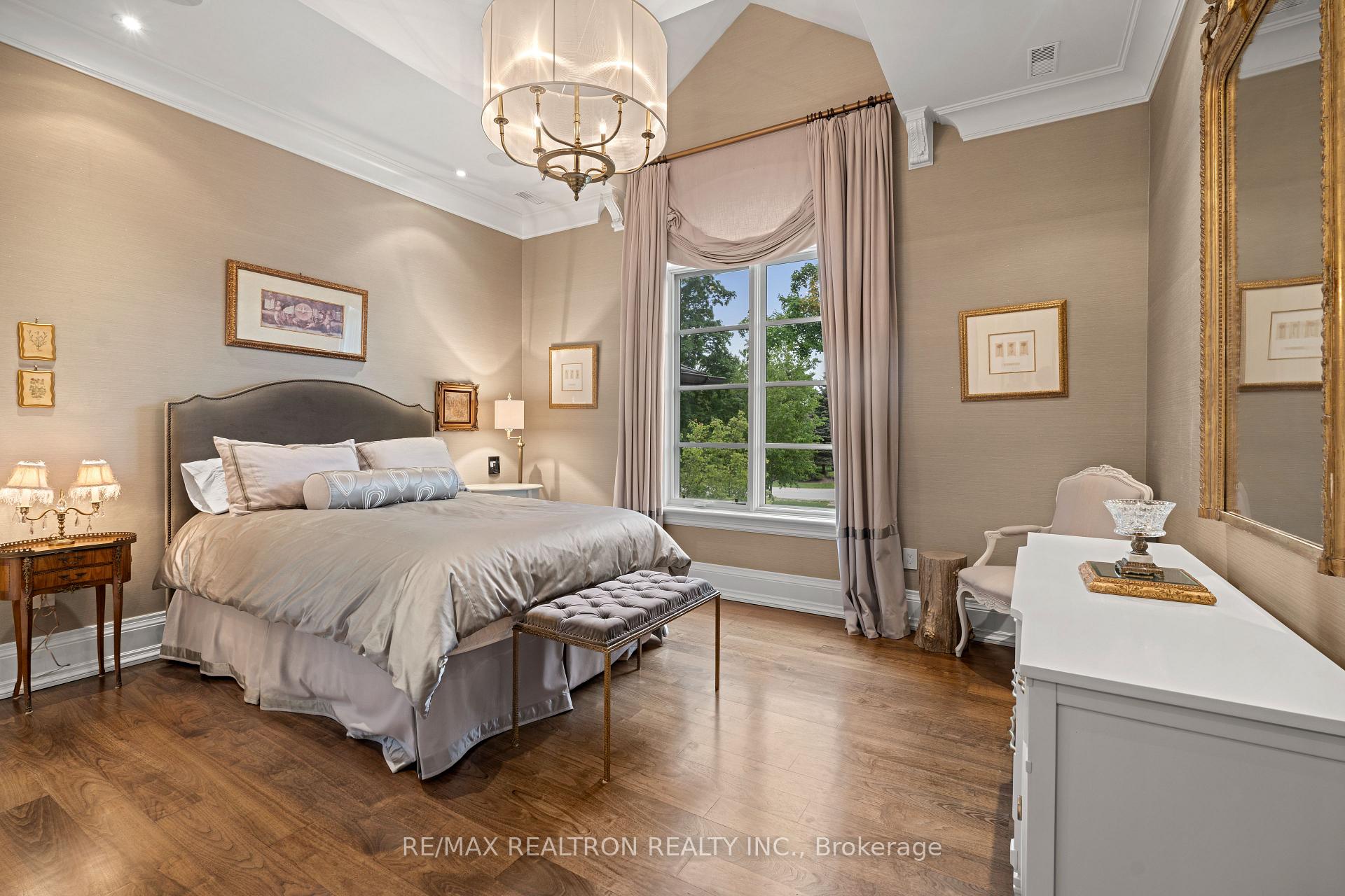 Photo 29 of 301 Millwood Parkway, Vaughan, Vellore Village — HOMEH