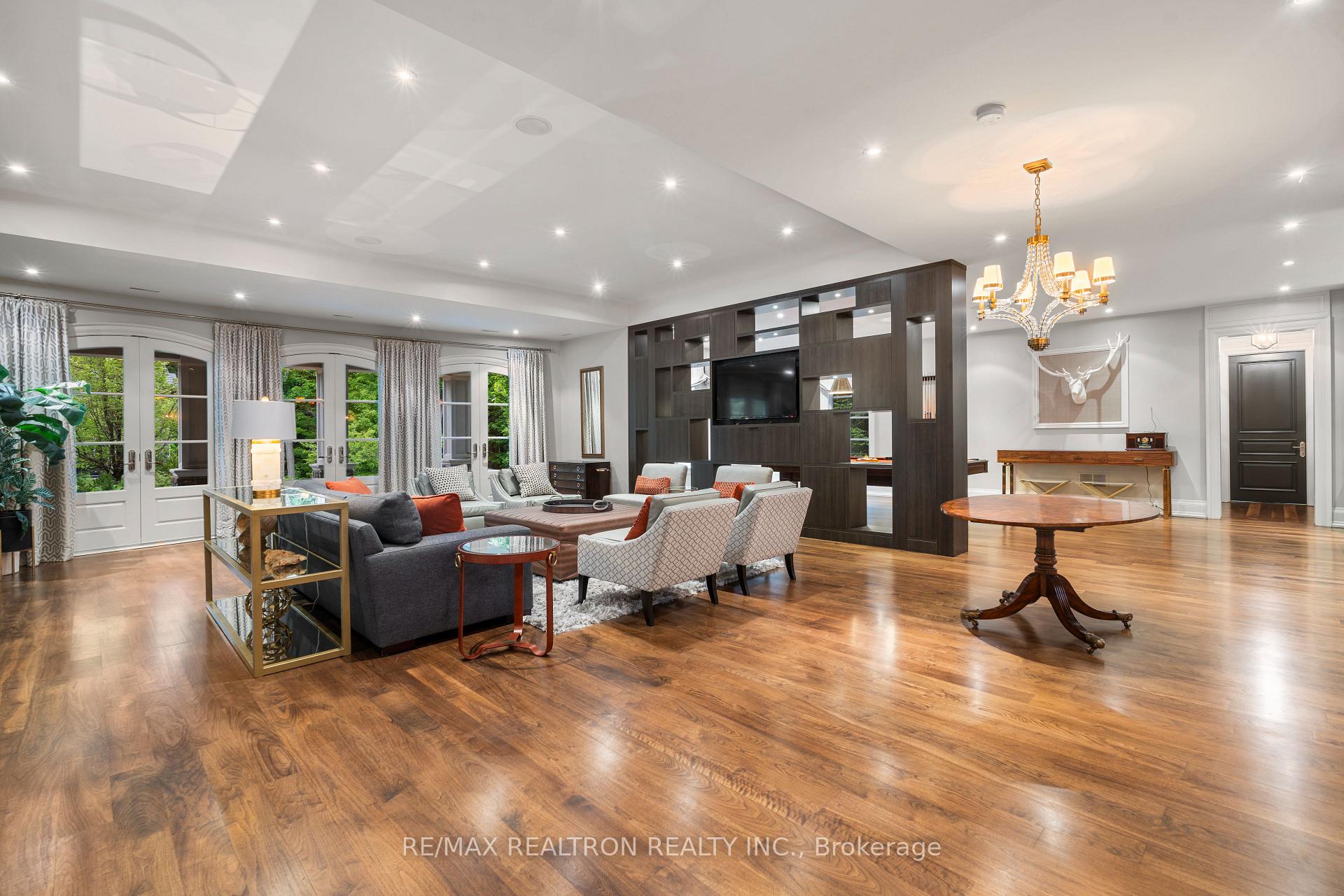 Photo 39 of 301 Millwood Parkway, Vaughan, Vellore Village — HOMEH