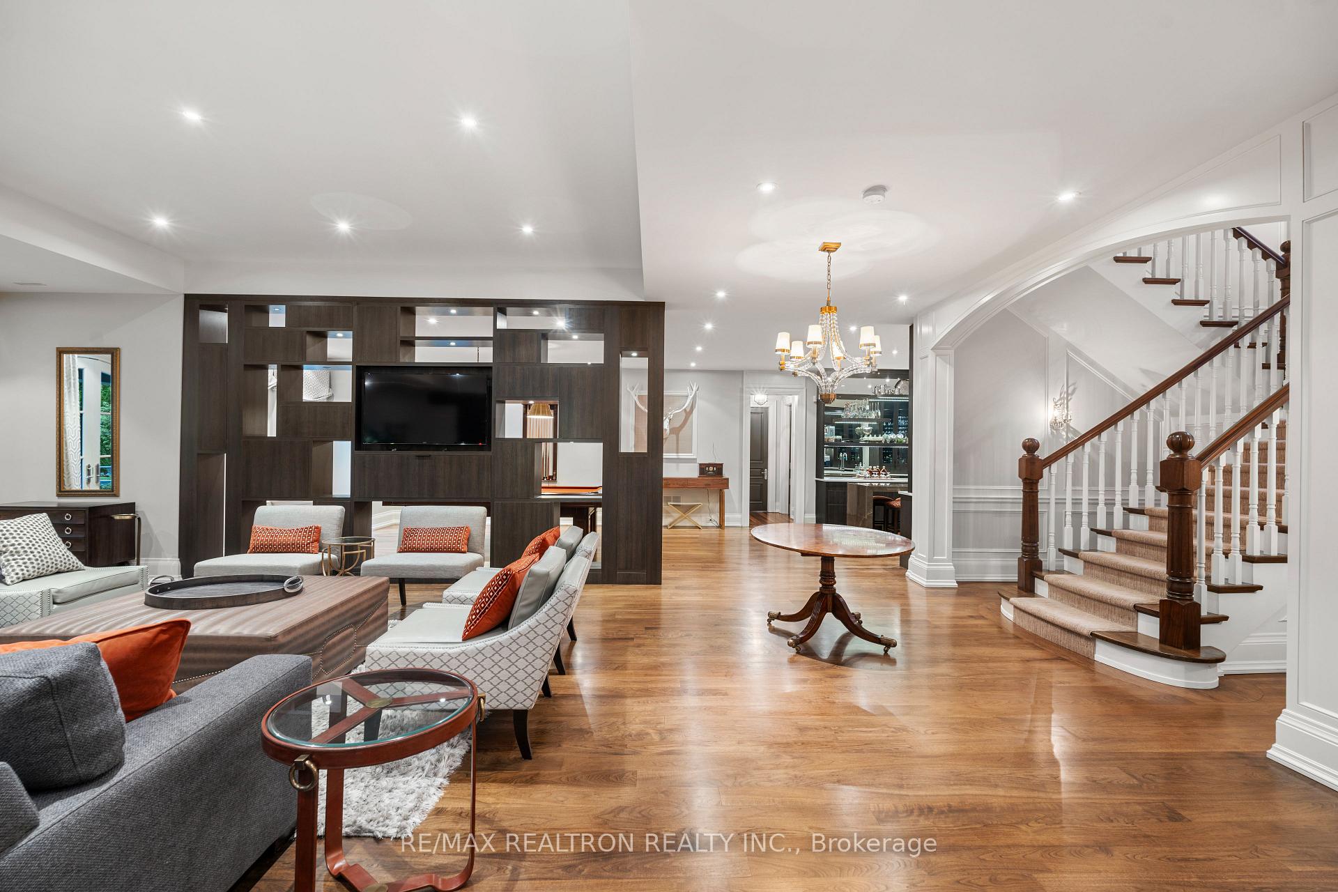Photo 42 of 301 Millwood Parkway, Vaughan, Vellore Village — HOMEH