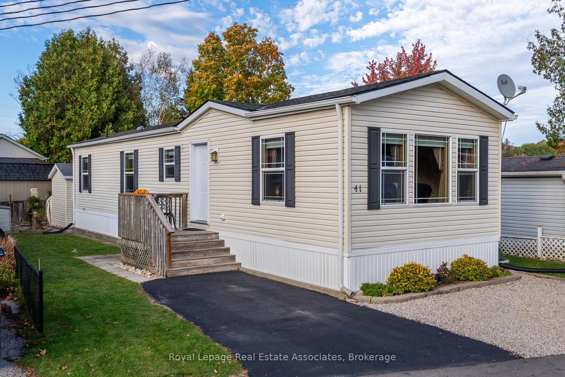 Photo 1 of 41 Cedarbush Crescent, Puslinch, Rural Puslinch East — HOMEH