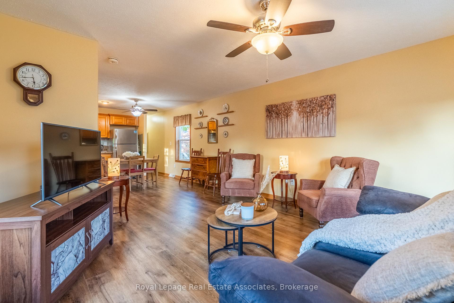 Photo 14 of 41 Cedarbush Crescent, Puslinch, Rural Puslinch East — HOMEH