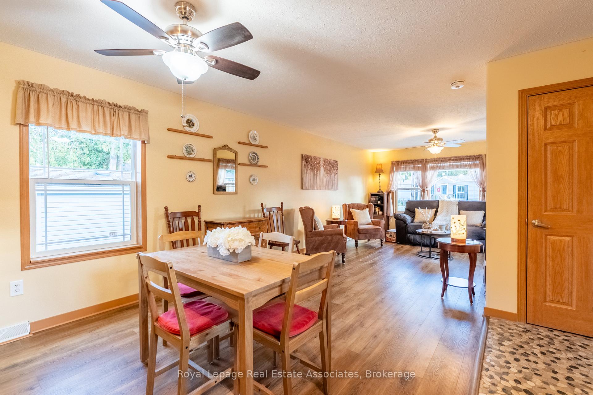 Photo 11 of 41 Cedarbush Crescent, Puslinch, Rural Puslinch East — HOMEH