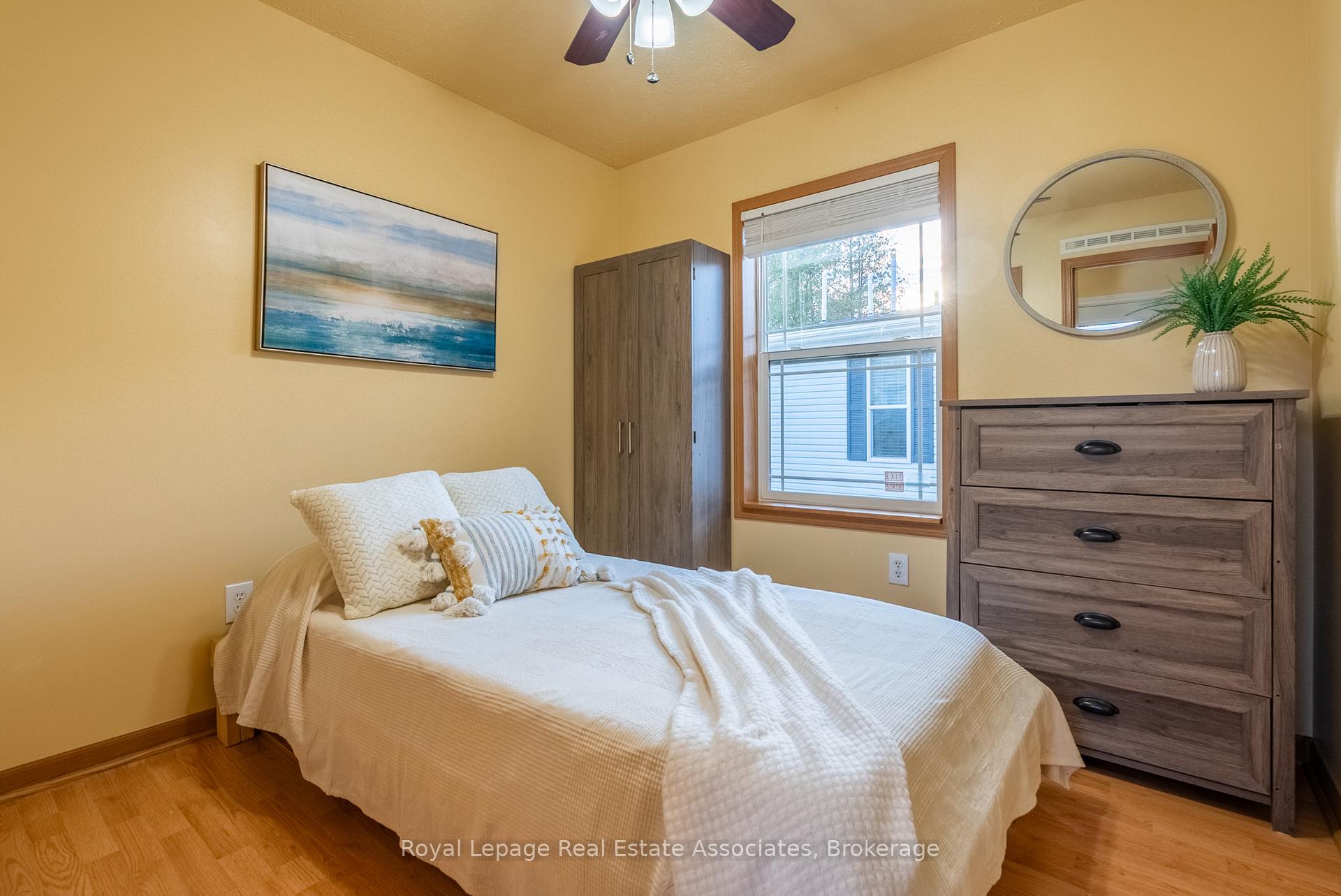 Photo 8 of 41 Cedarbush Crescent, Puslinch, Rural Puslinch East — HOMEH
