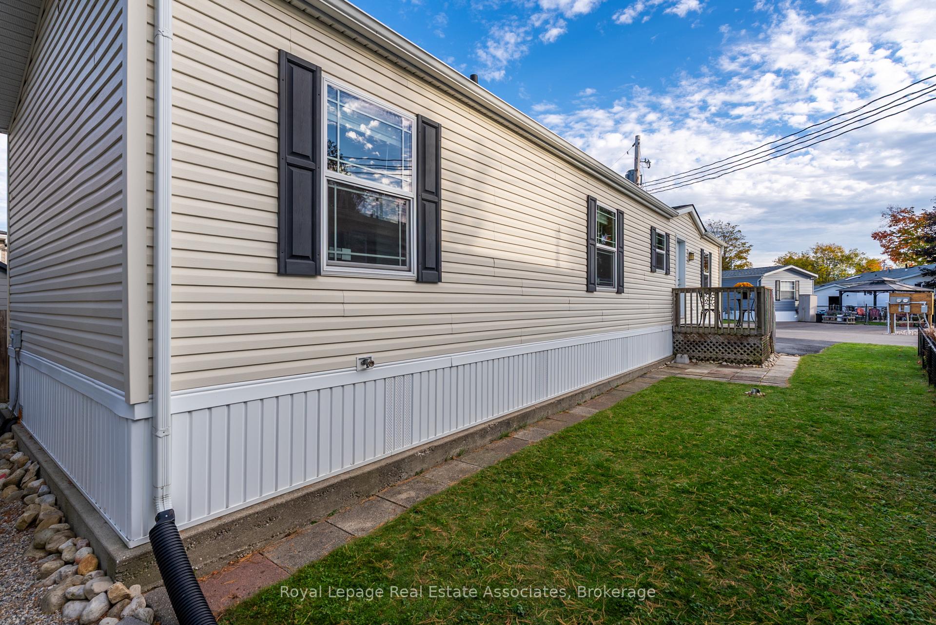 Photo 21 of 41 Cedarbush Crescent, Puslinch, Rural Puslinch East — HOMEH