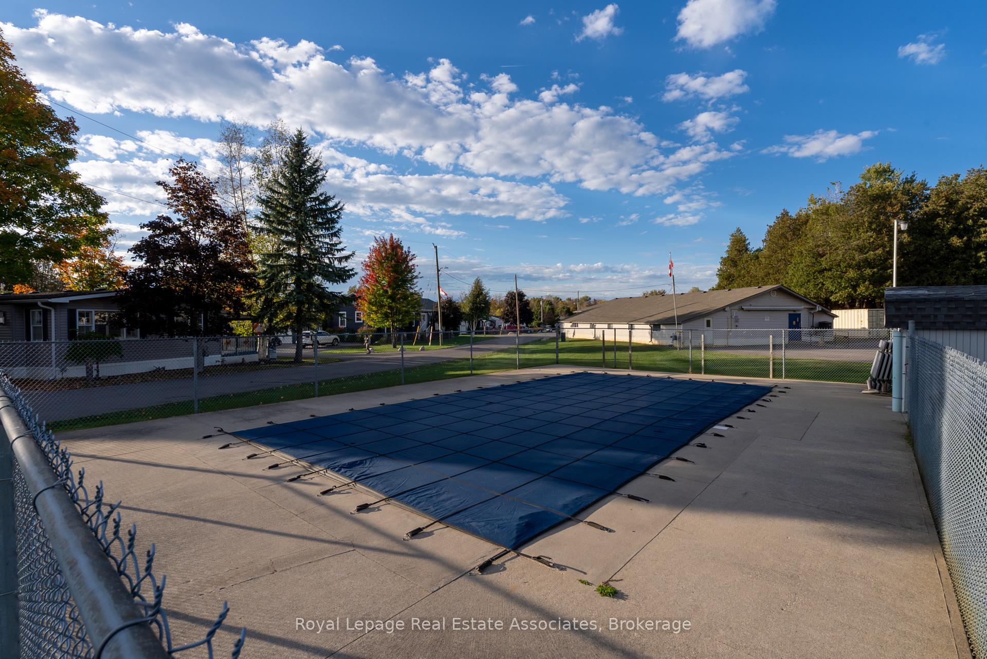Photo 34 of 41 Cedarbush Crescent, Puslinch, Rural Puslinch East — HOMEH