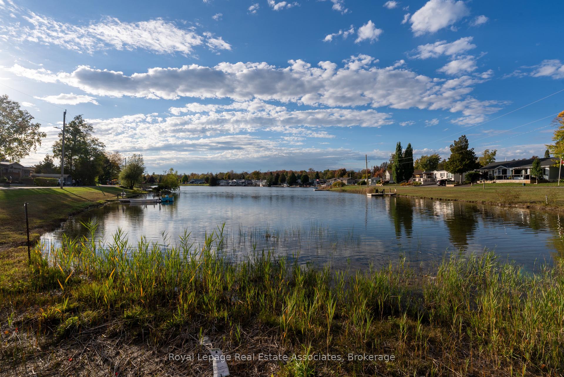 Photo 23 of 41 Cedarbush Crescent, Puslinch, Rural Puslinch East — HOMEH