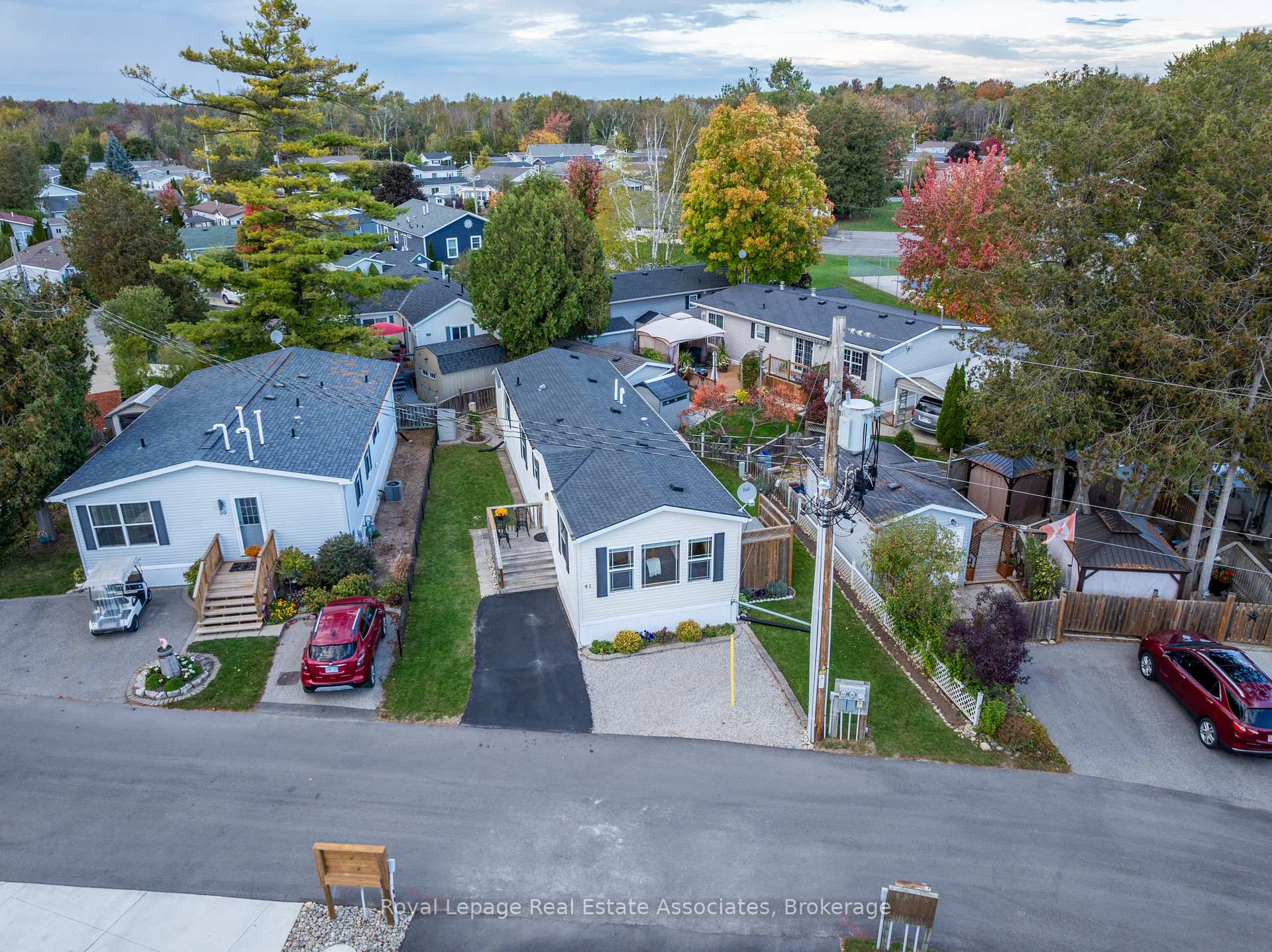 Photo 33 of 41 Cedarbush Crescent, Puslinch, Rural Puslinch East — HOMEH