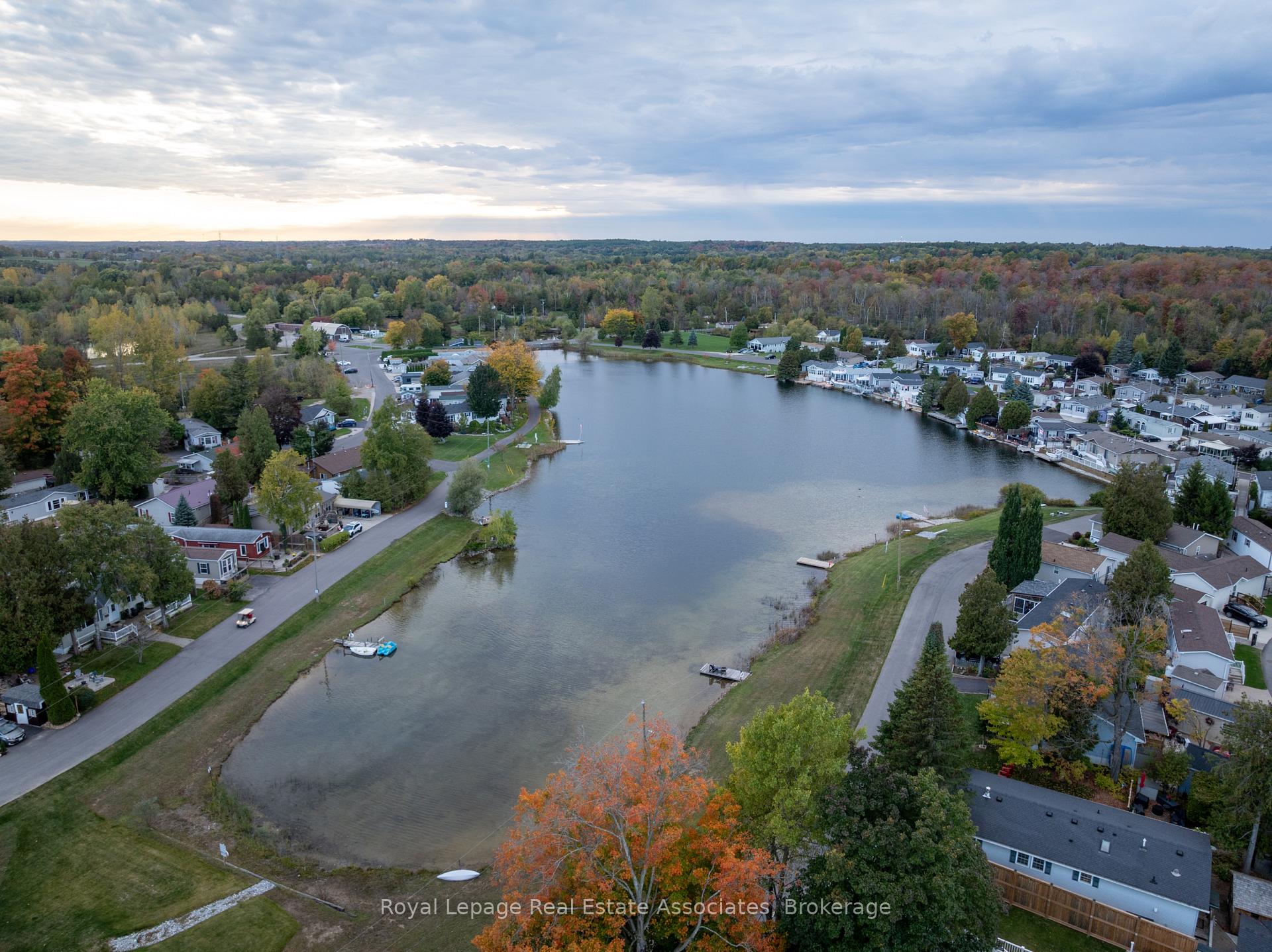 Photo 27 of 41 Cedarbush Crescent, Puslinch, Rural Puslinch East — HOMEH