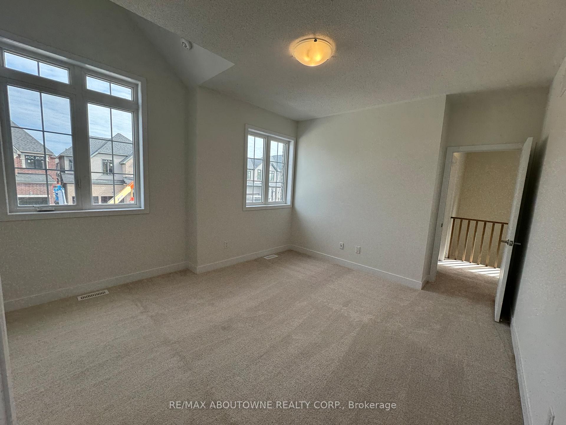 Photo 19 of 1043 Thompson Drive, Oshawa, Kedron — HOMEH