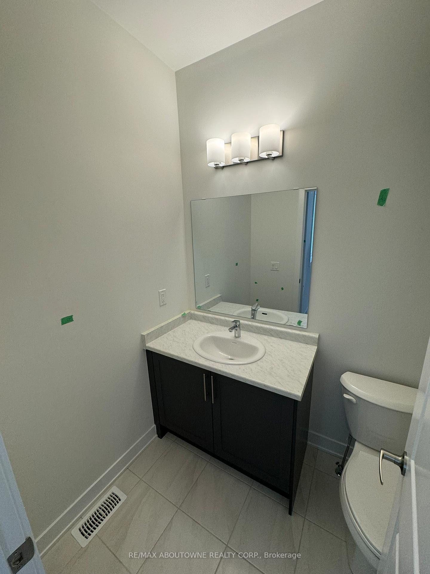 Photo 21 of 1043 Thompson Drive, Oshawa, Kedron — HOMEH