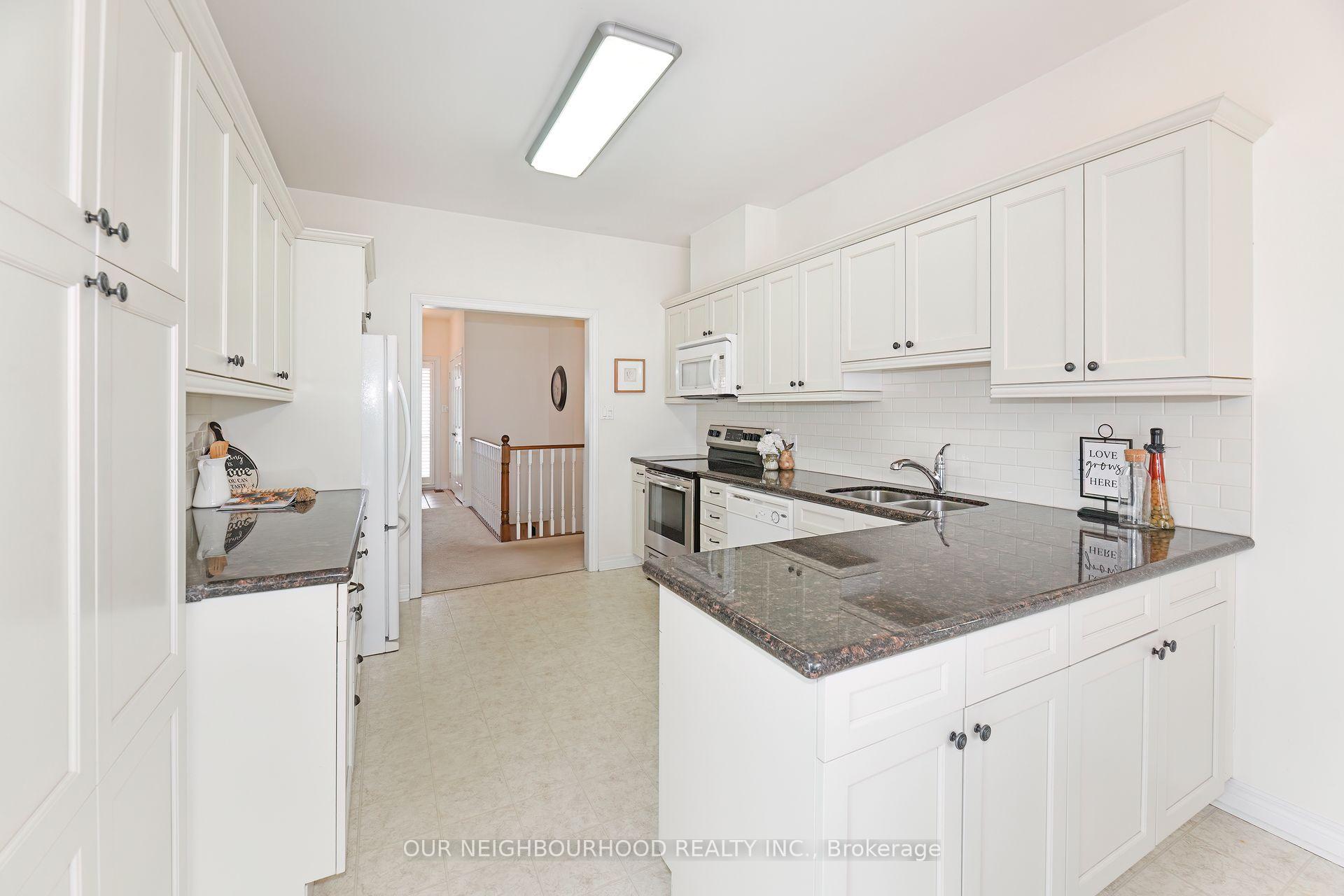 Photo 10 of 12 Heatherlea Drive, Clarington, Bowmanville — HOMEH