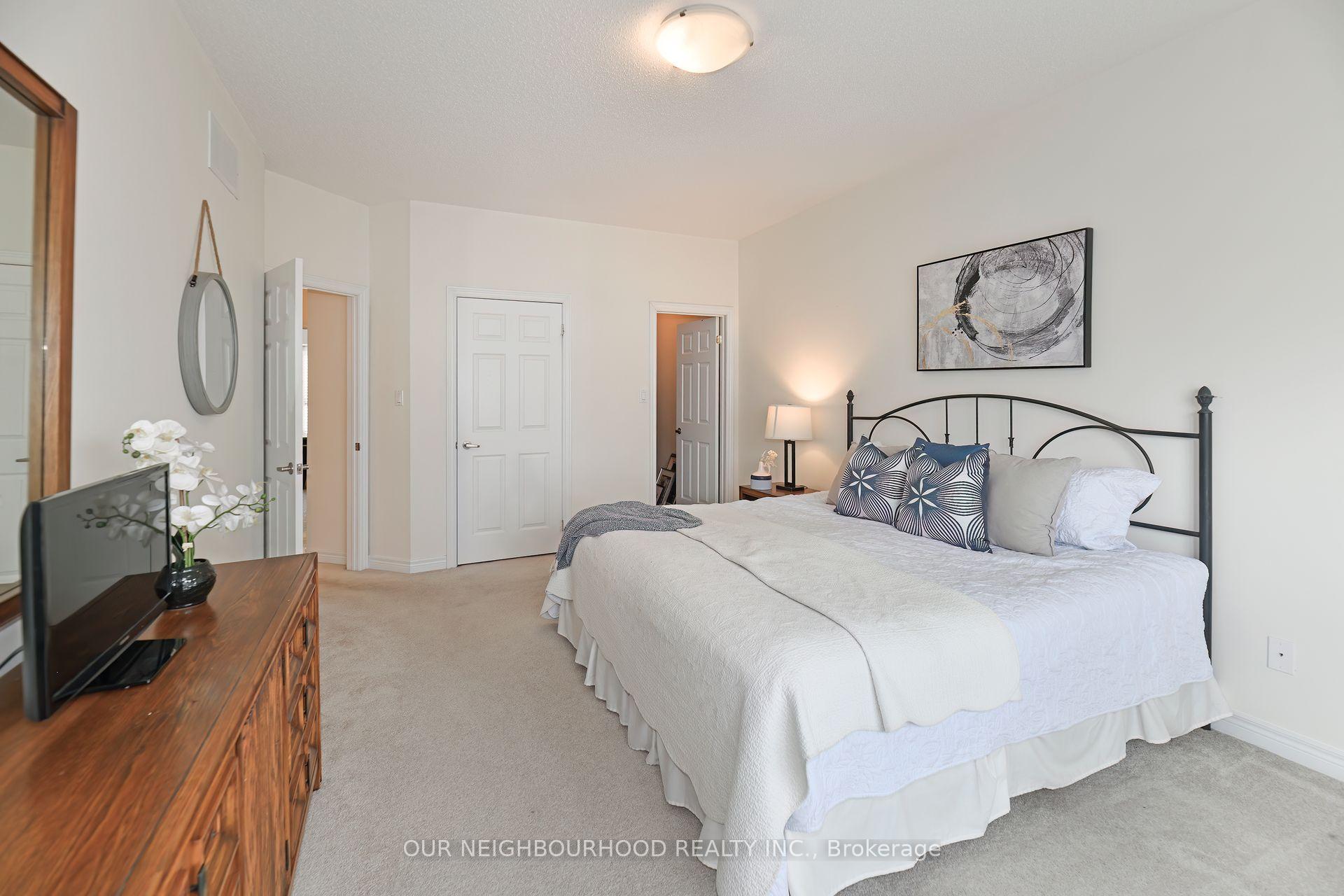 Photo 12 of 12 Heatherlea Drive, Clarington, Bowmanville — HOMEH