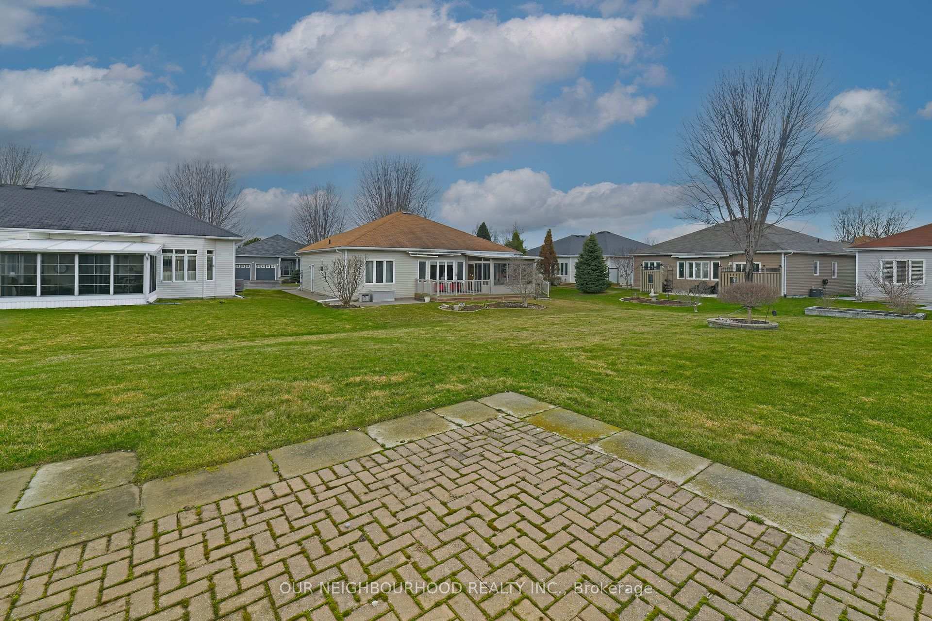 Photo 20 of 12 Heatherlea Drive, Clarington, Bowmanville — HOMEH